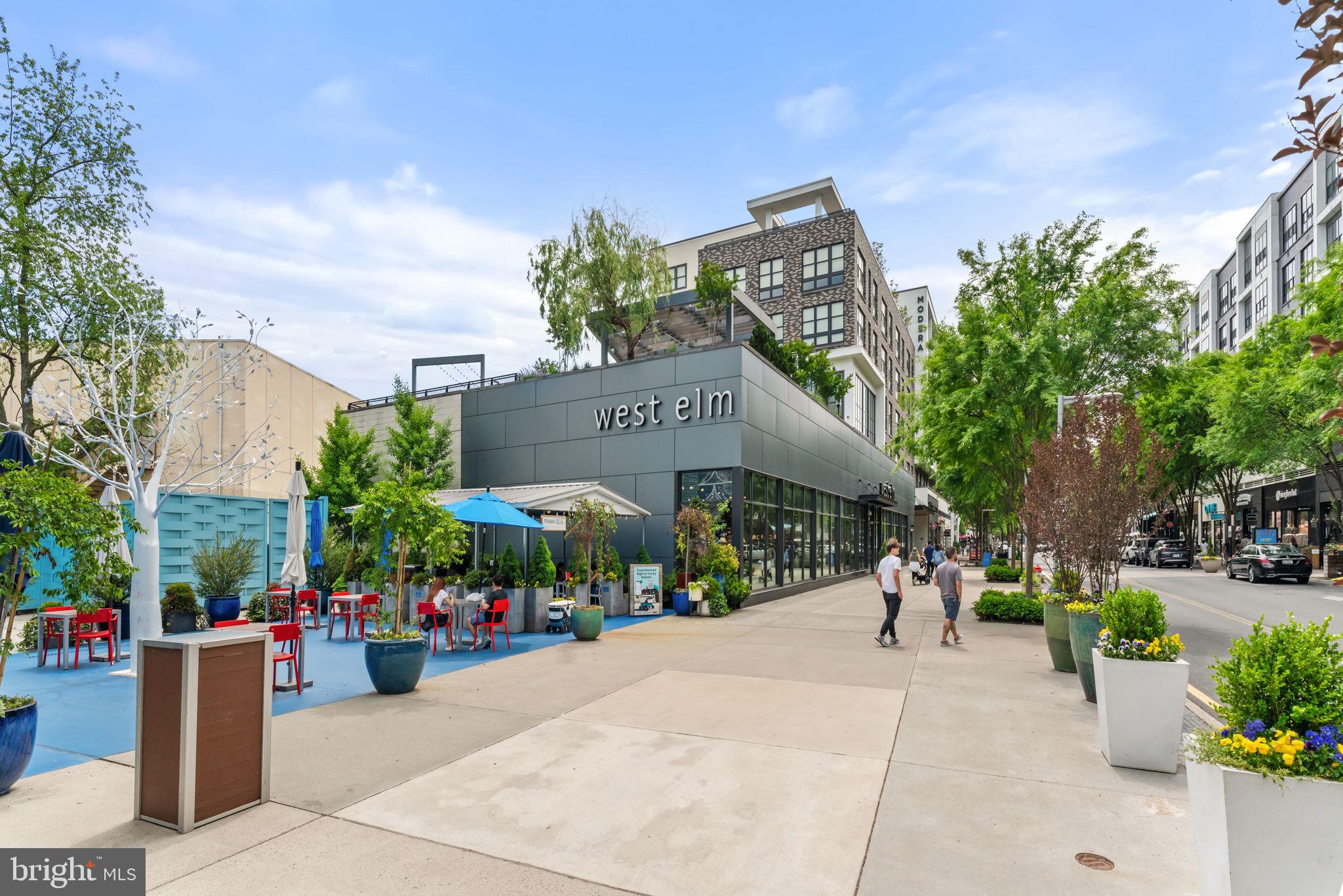 HALSTEAD AT THE METRO - Residential