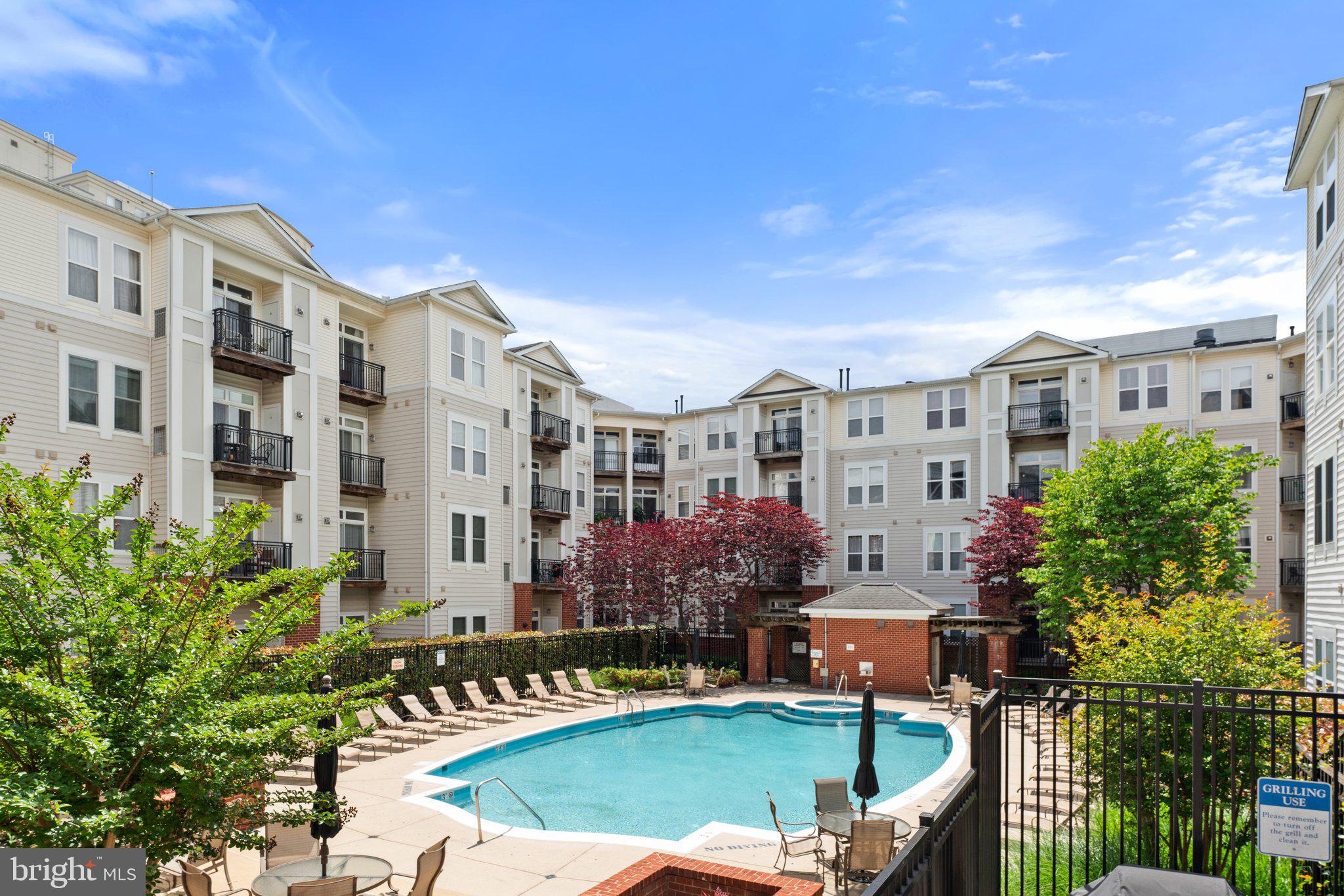 HALSTEAD AT THE METRO - Residential