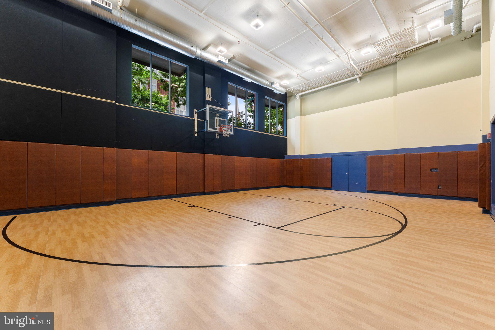 HALSTEAD AT THE METRO - Residential