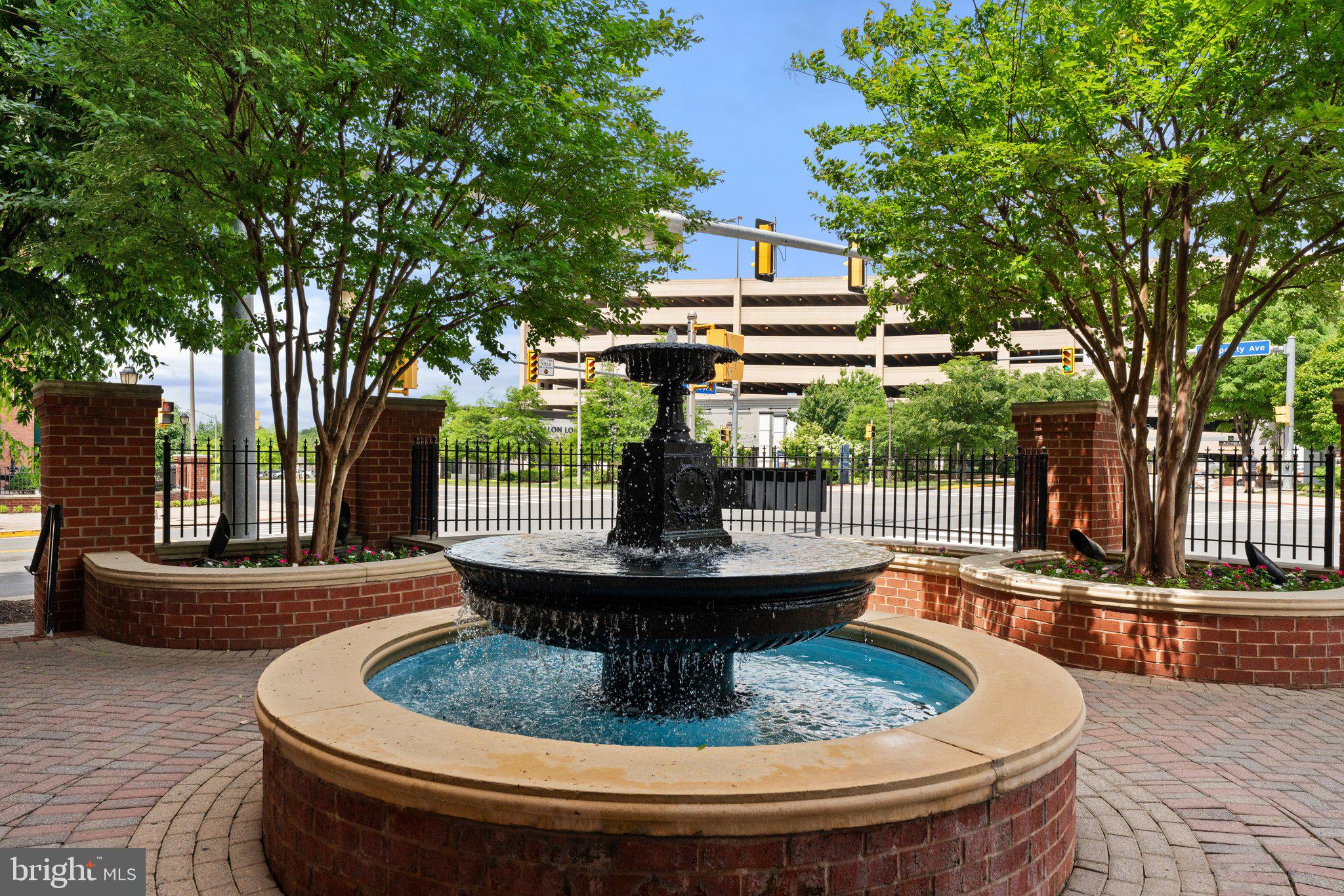 HALSTEAD AT THE METRO - Residential