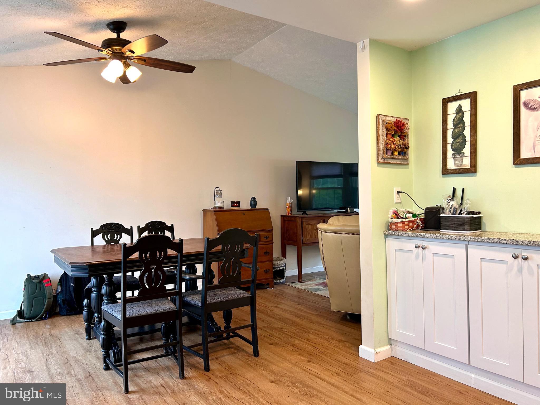 HARFORD WOODS - Residential