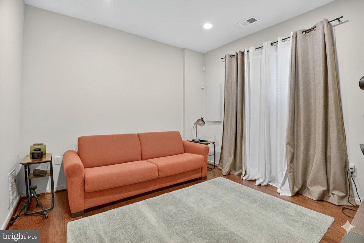 POPLAR RUN - Residential