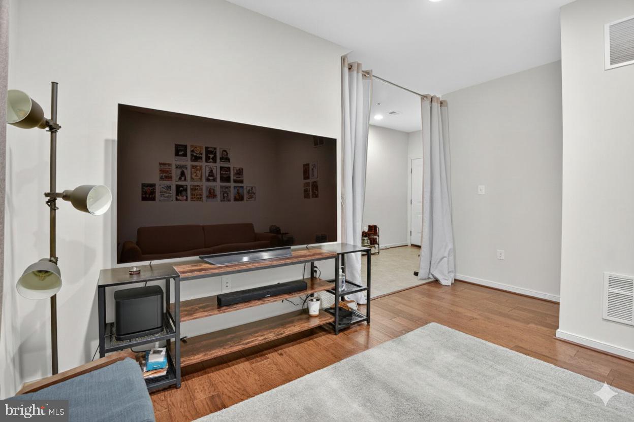 POPLAR RUN - Residential