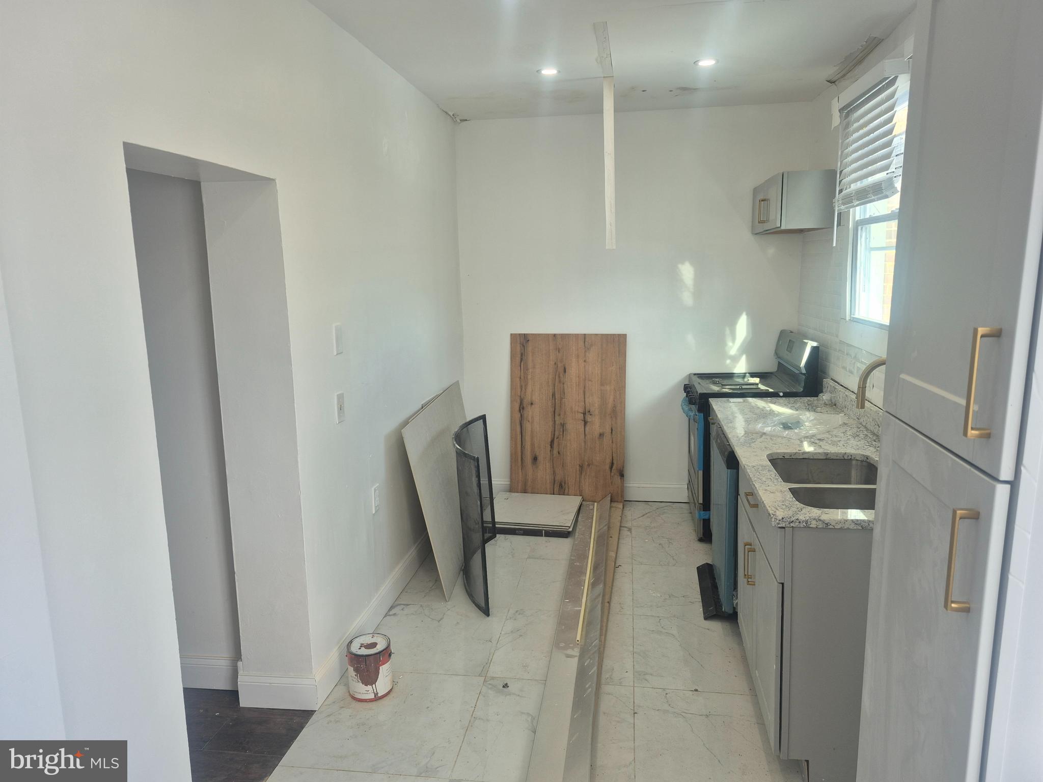 EDMONDSON VIILLAGE - Residential