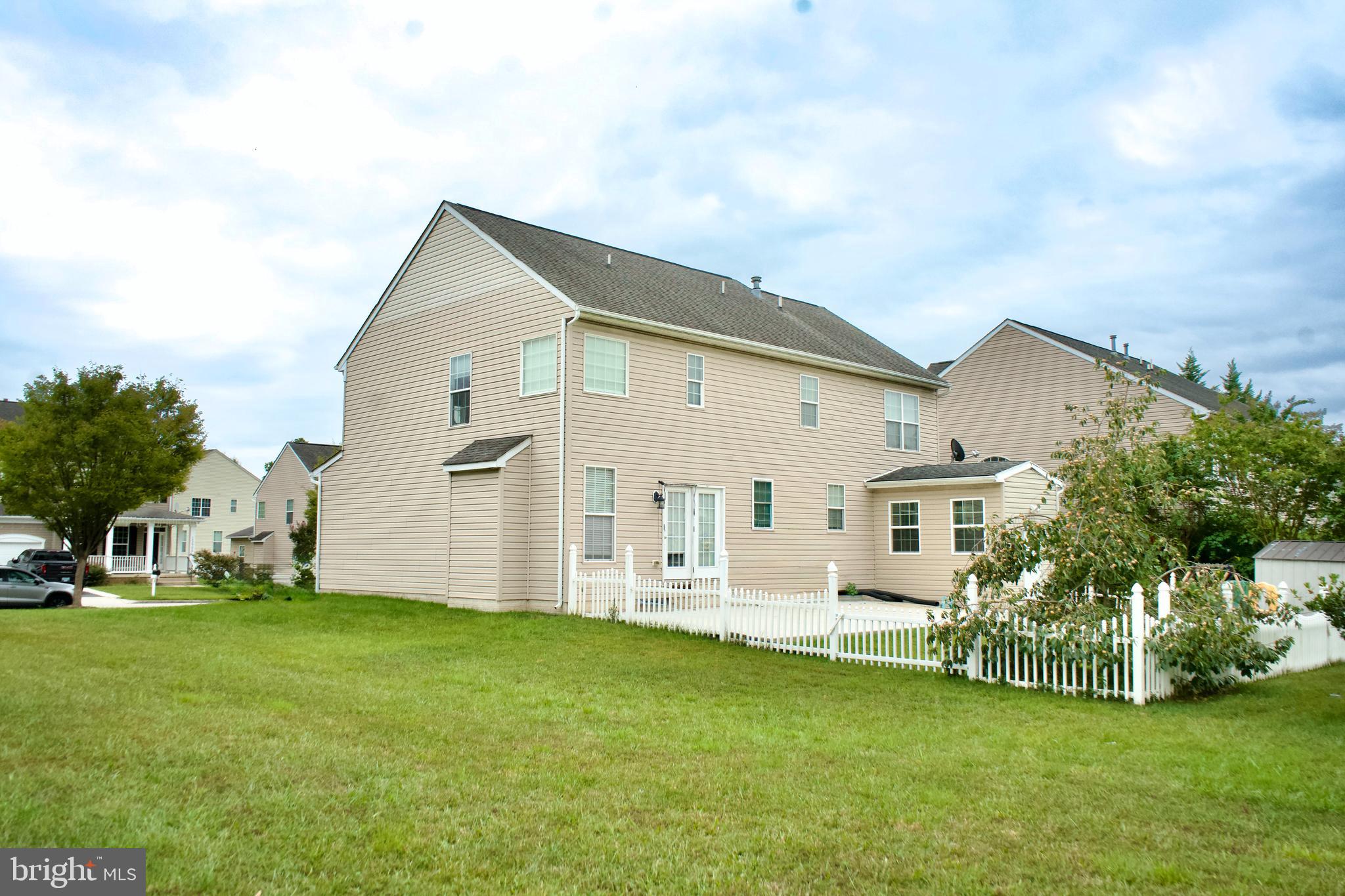 CONTEE CROSSING - Residential