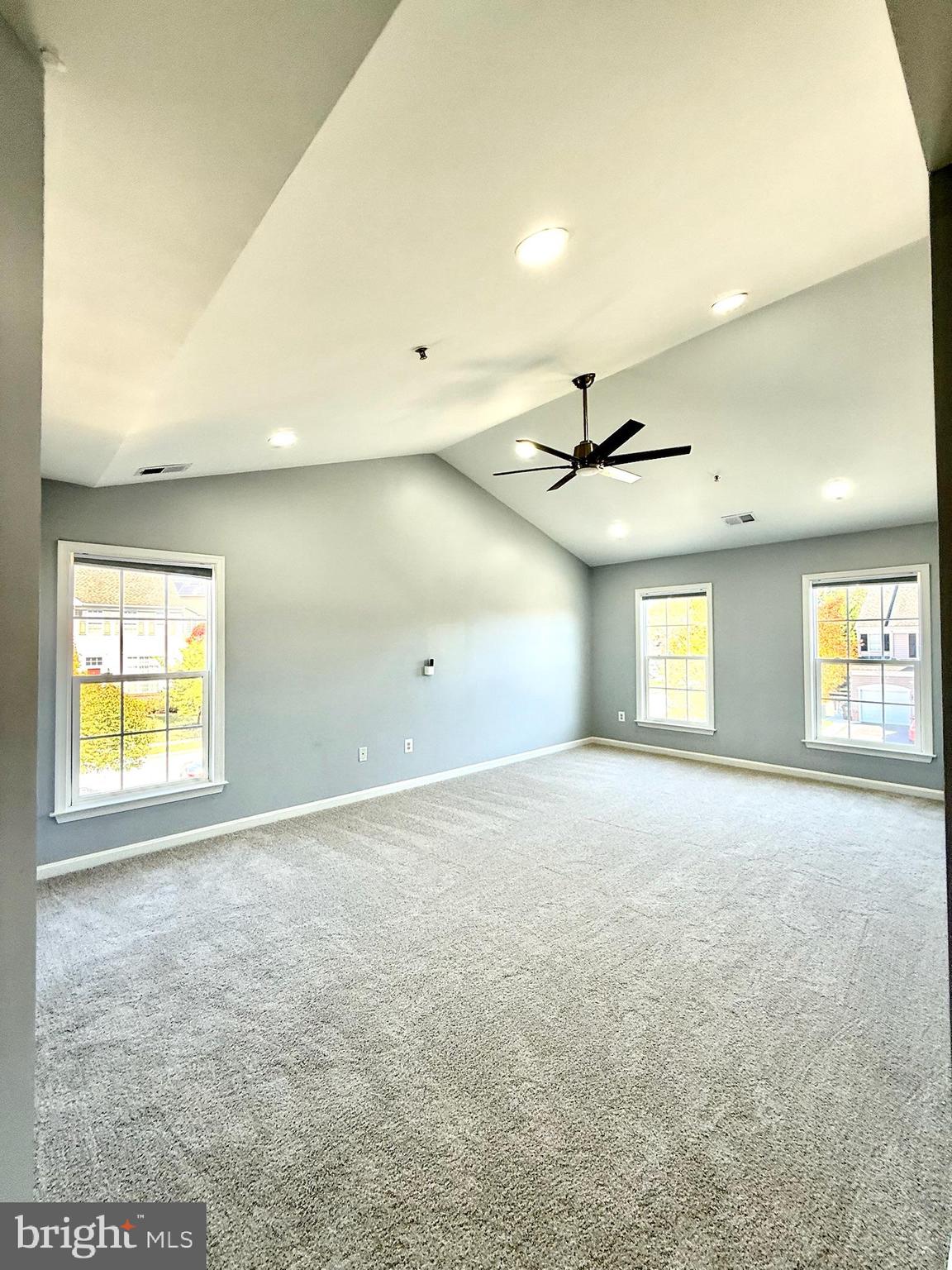 CONTEE CROSSING - Residential