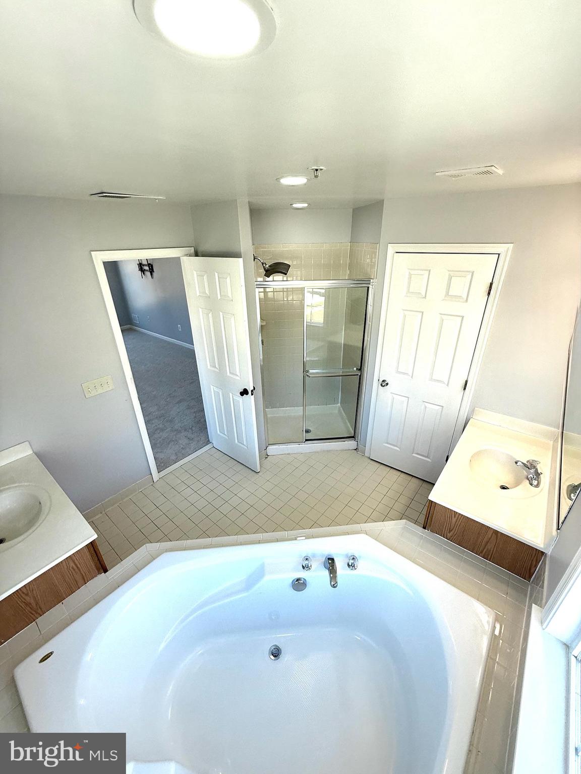 CONTEE CROSSING - Residential