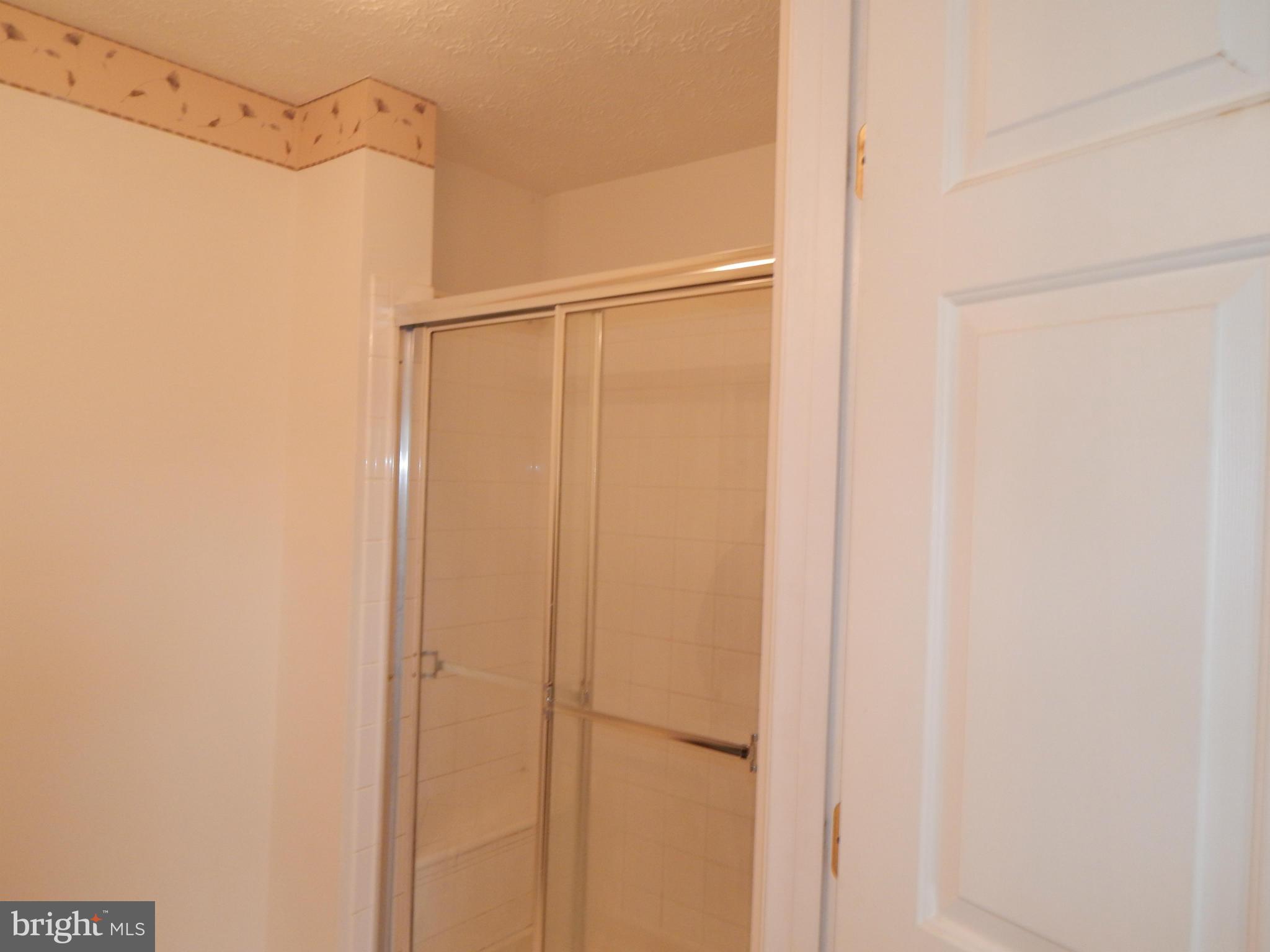 BCKGHM CND@OWGS MS NW TN - Residential Lease