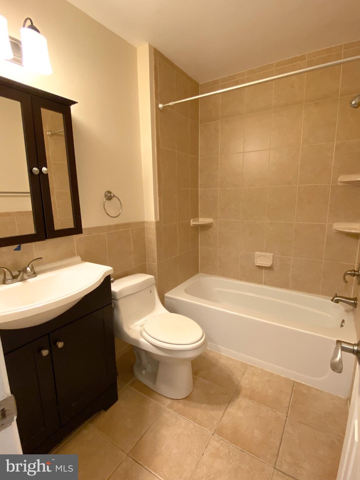 POTOMAC RIDGE - Residential Lease