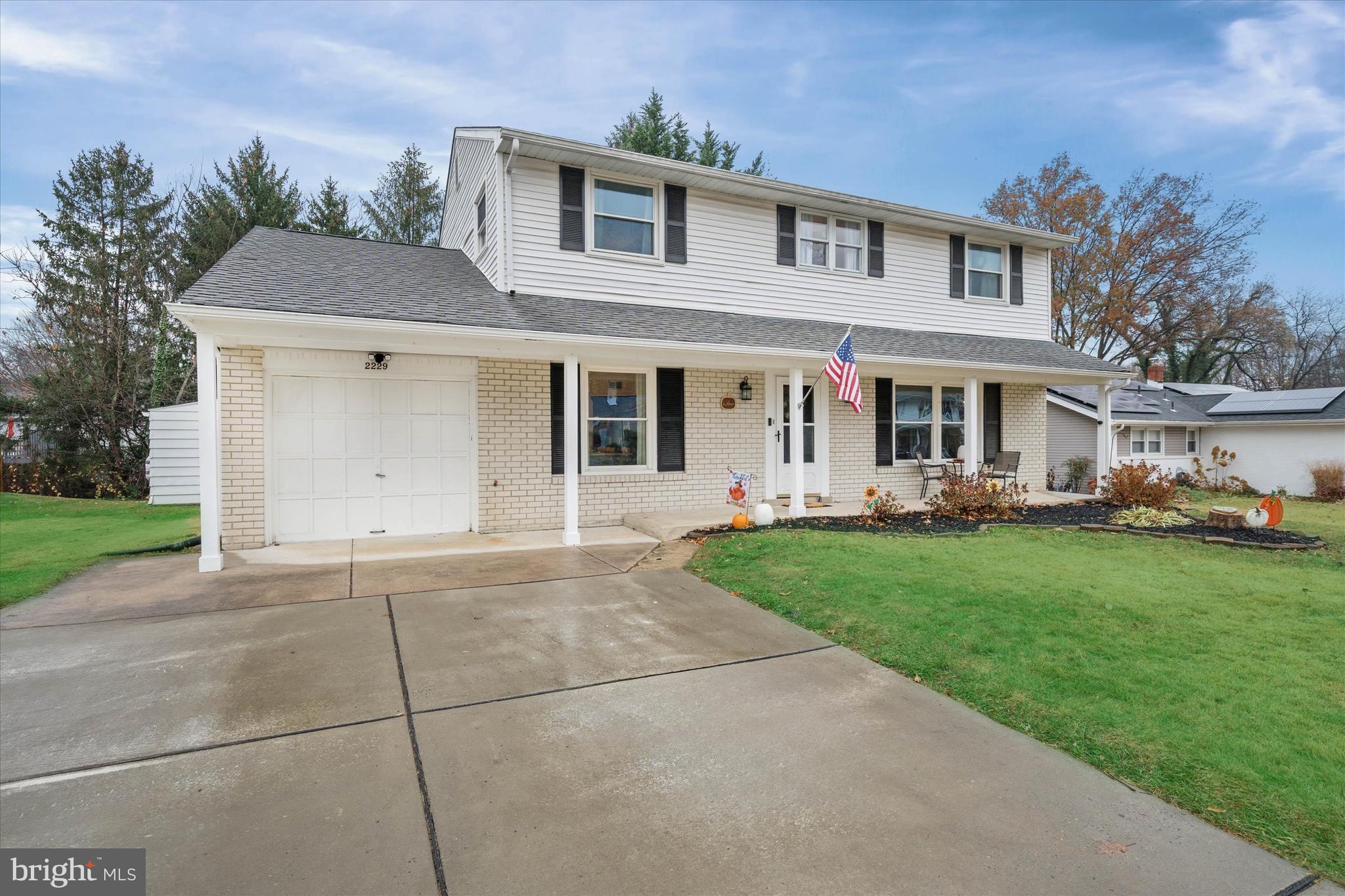 2229 KINGSRIDGE DRIVE