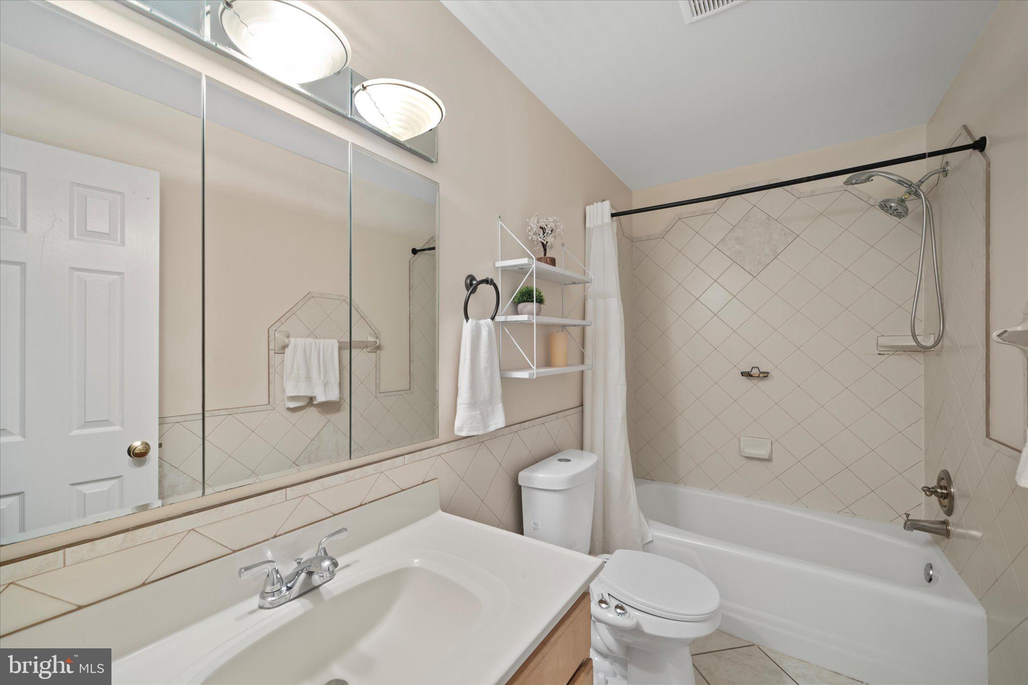 ROUNDTREE - Residential