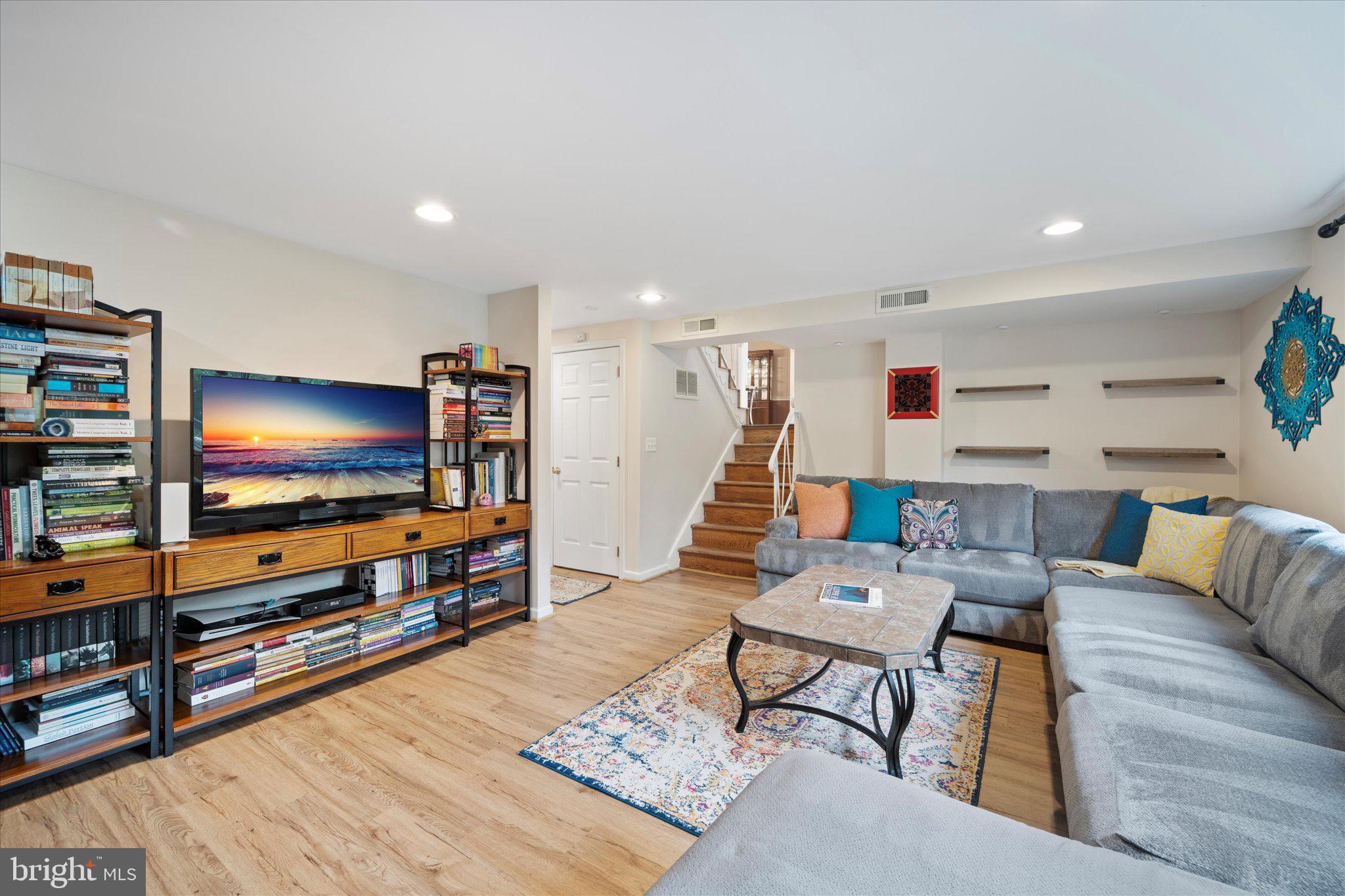 ROUNDTREE - Residential