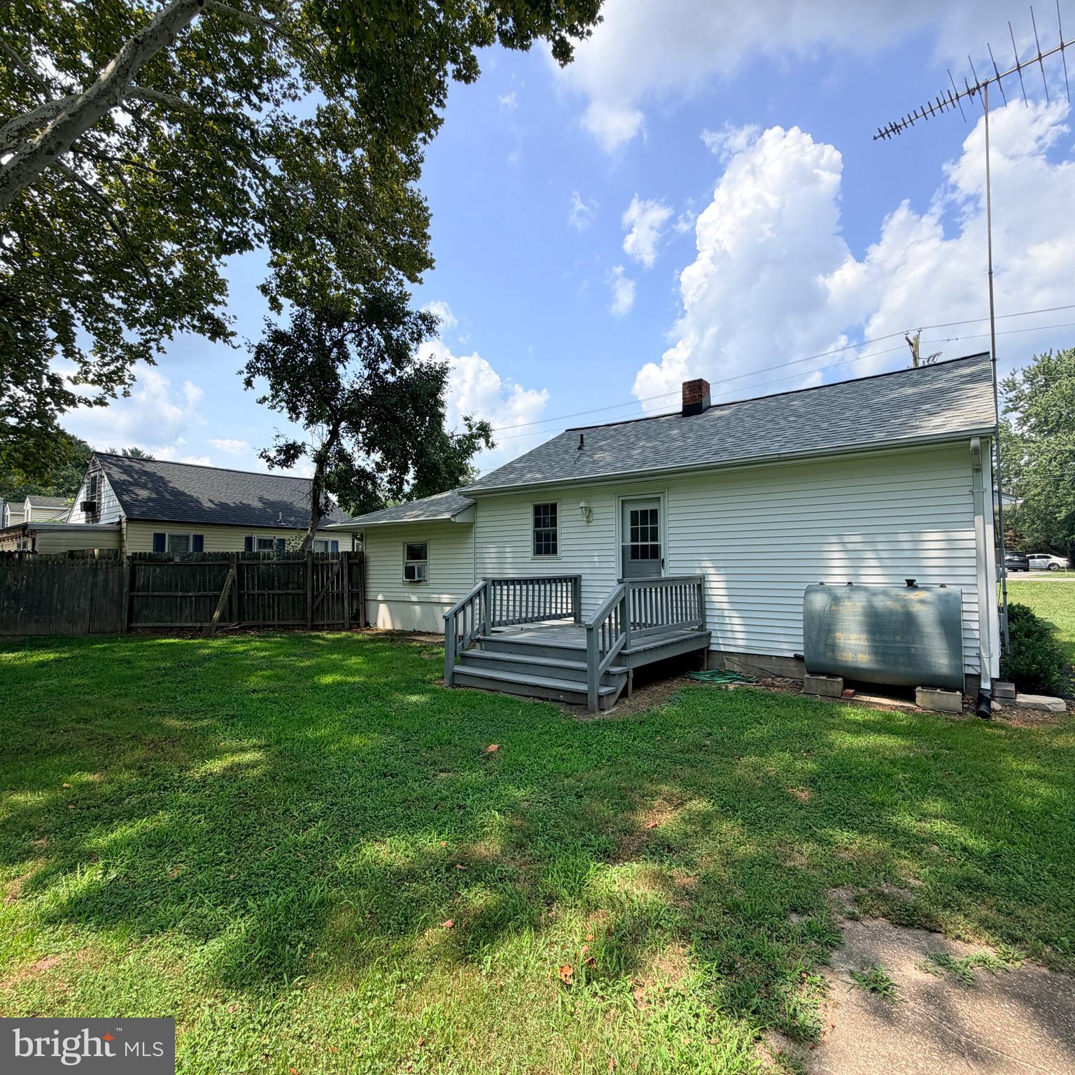1210 MARKET STREET