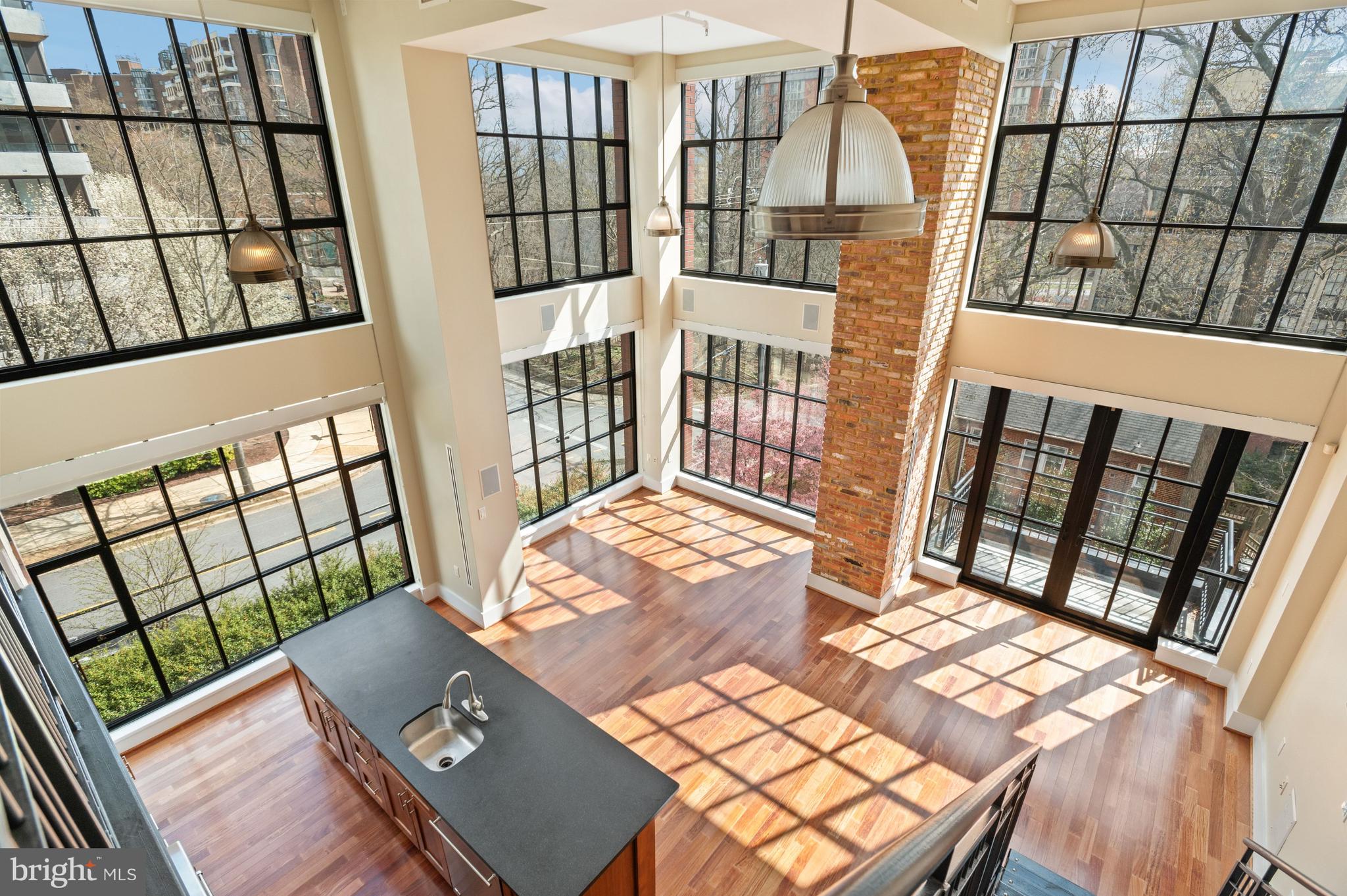 ROSSLYN - Residential