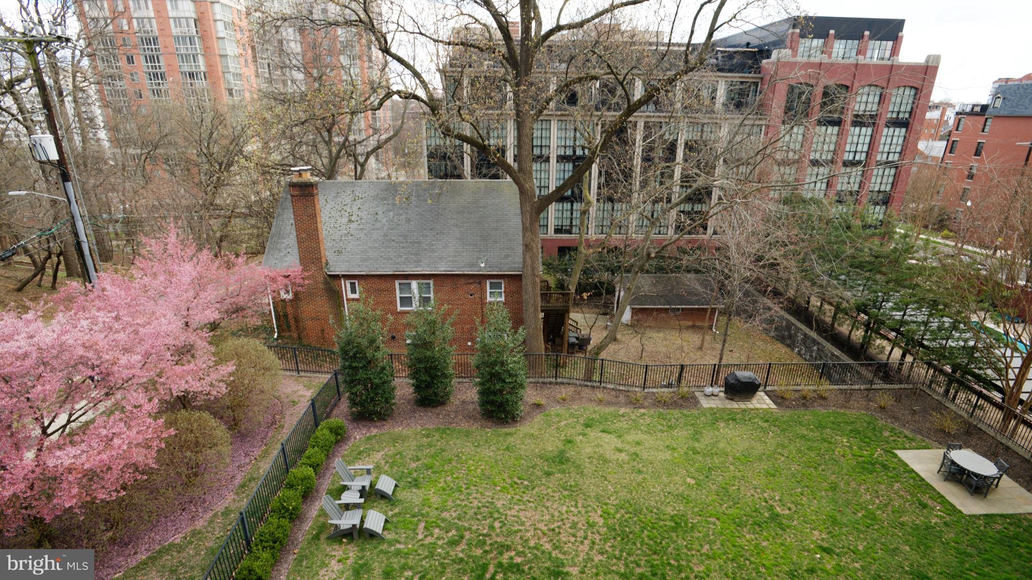 ROSSLYN - Residential