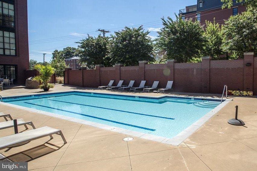 ROSSLYN - Residential