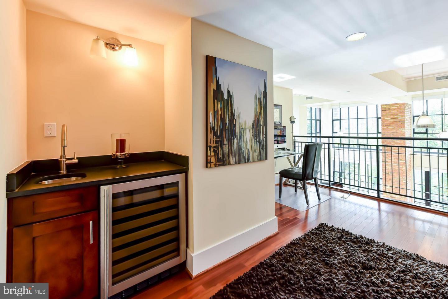 ROSSLYN - Residential