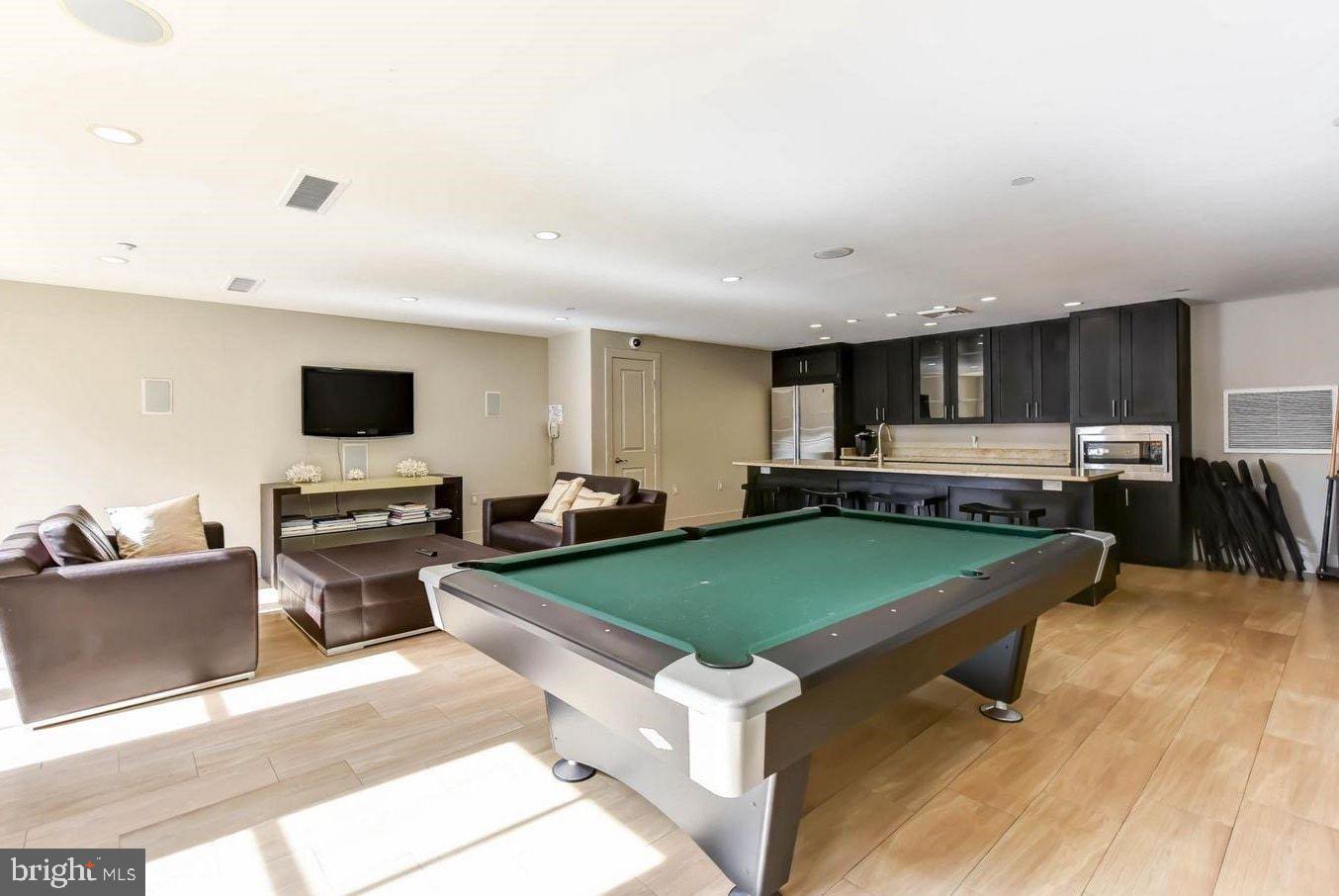 ROSSLYN - Residential