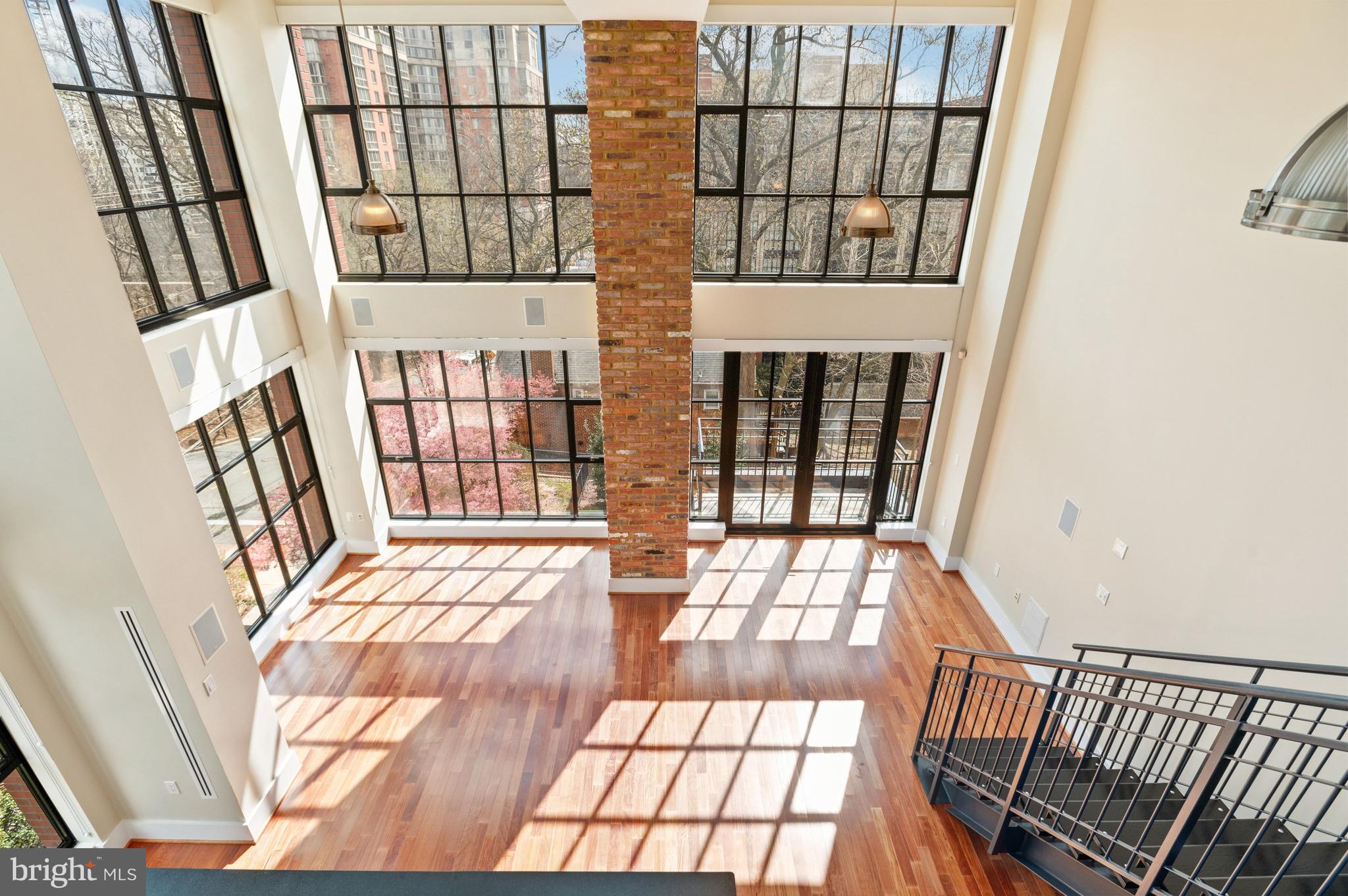 ROSSLYN - Residential