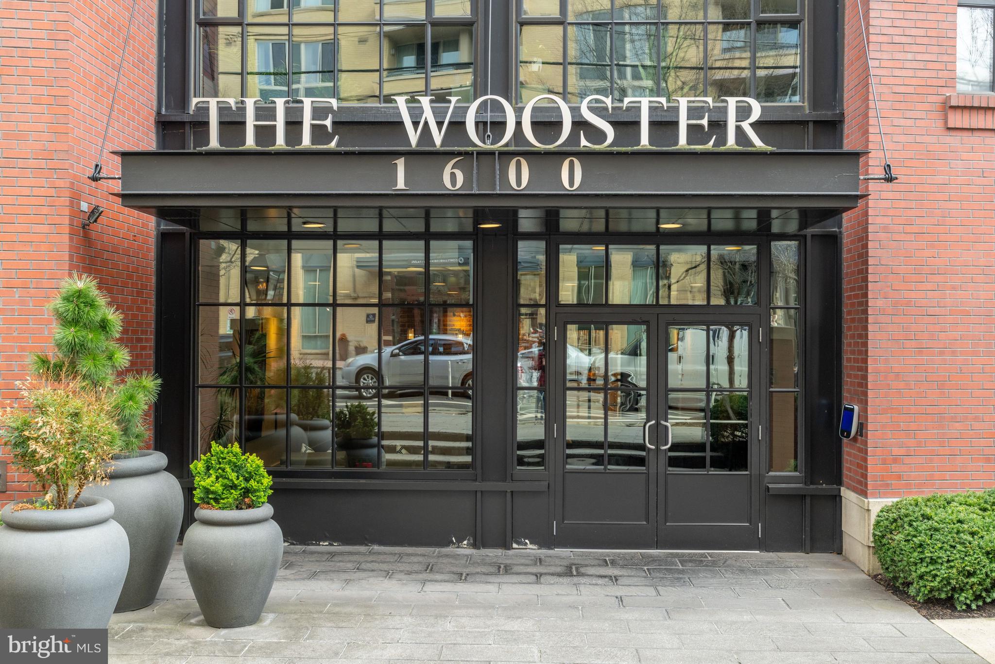 1600 CLARENDON BOULEVARD W310