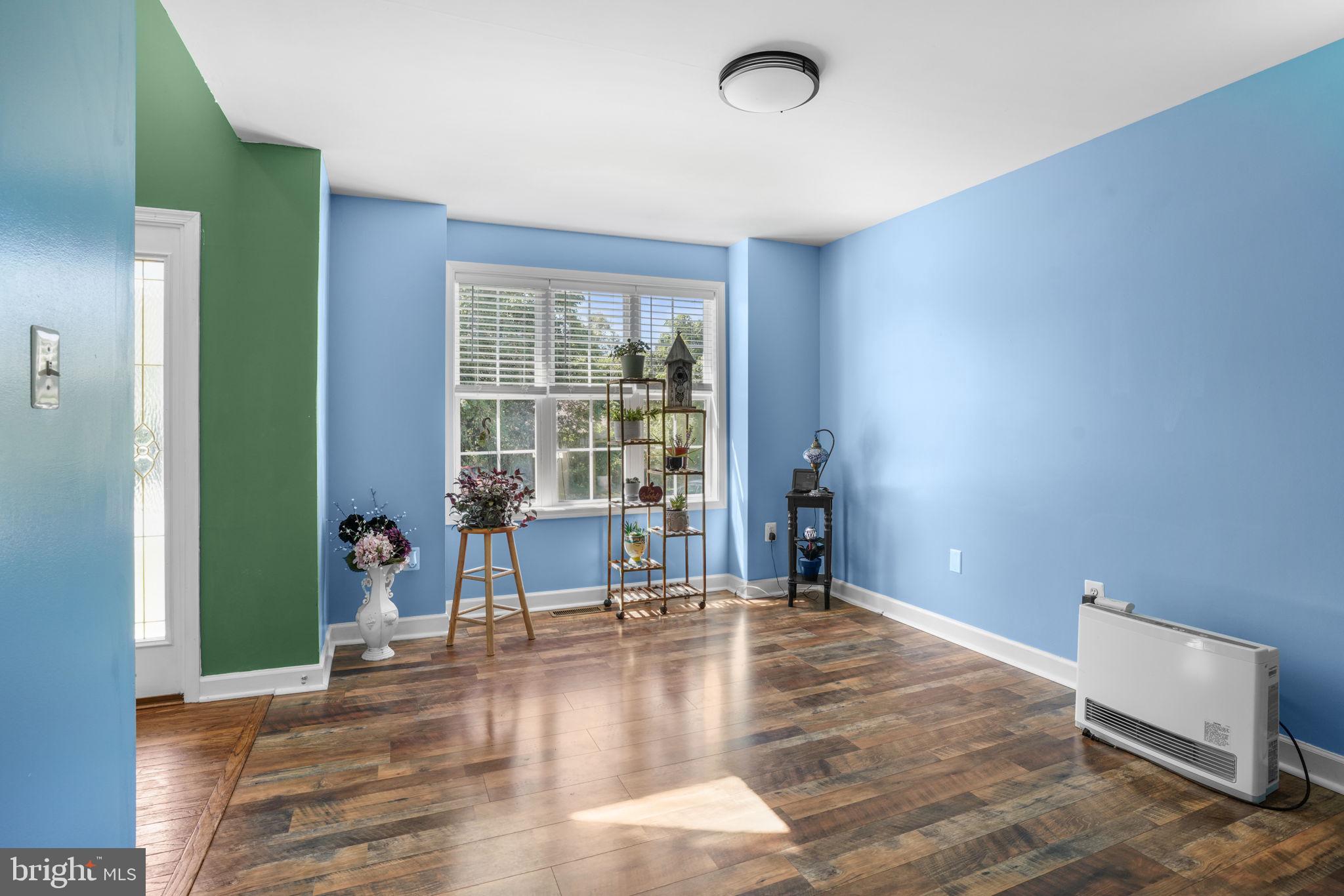 SHARPE'S CORNER - Residential