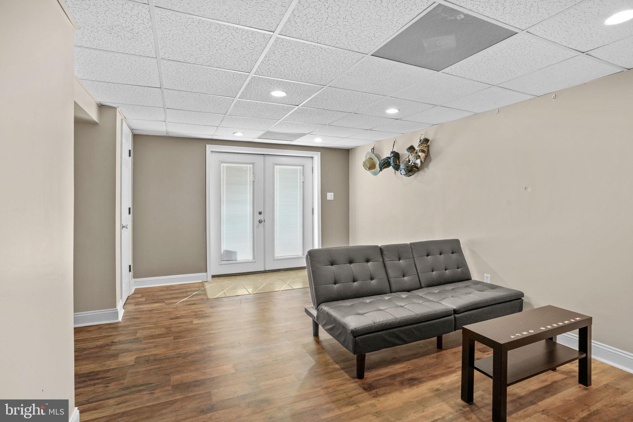 SHARPE'S CORNER - Residential