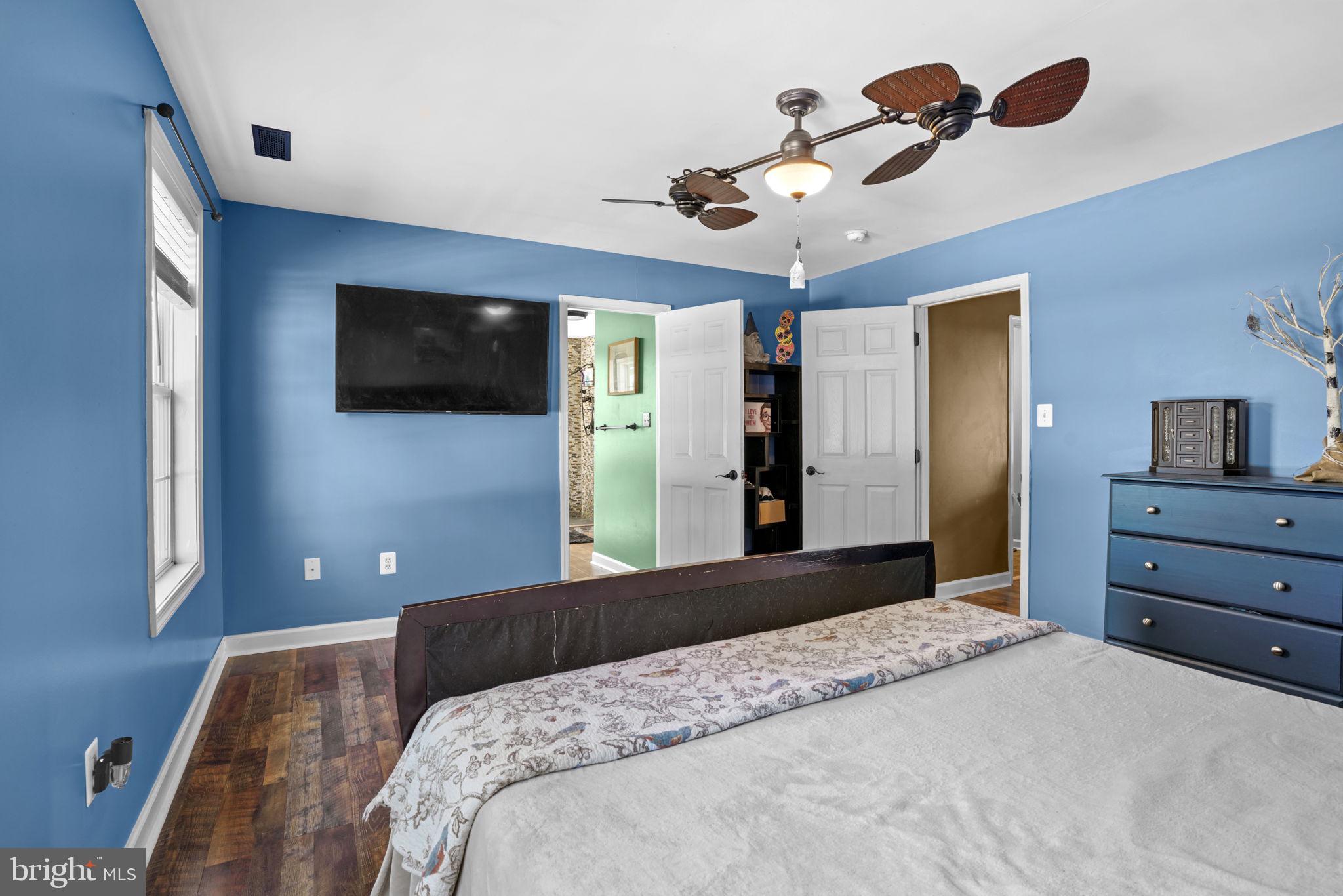 SHARPE'S CORNER - Residential