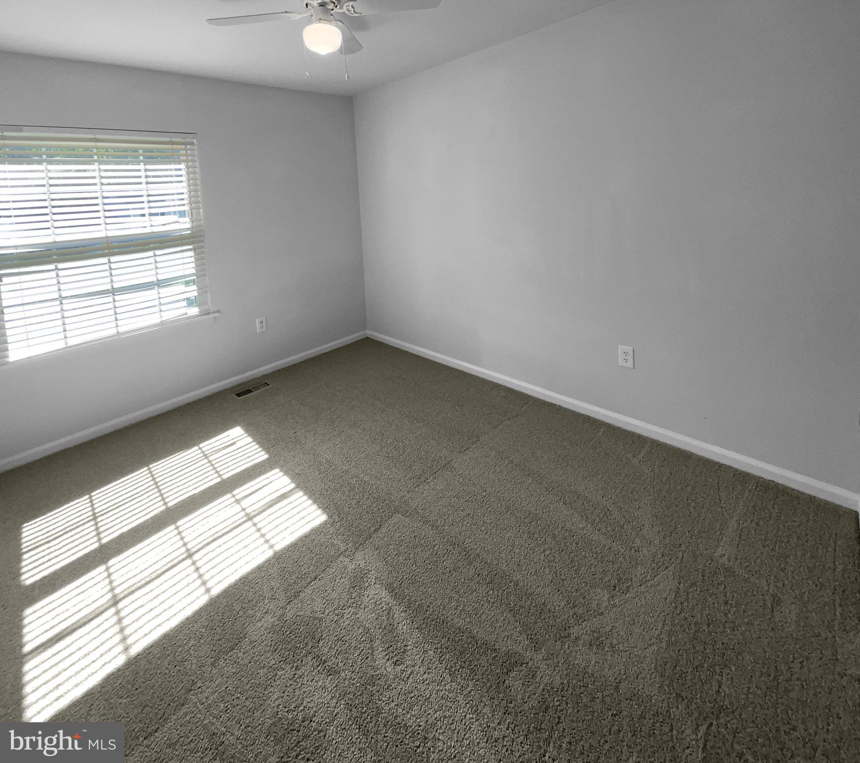 COUNTRY CLUB - Residential