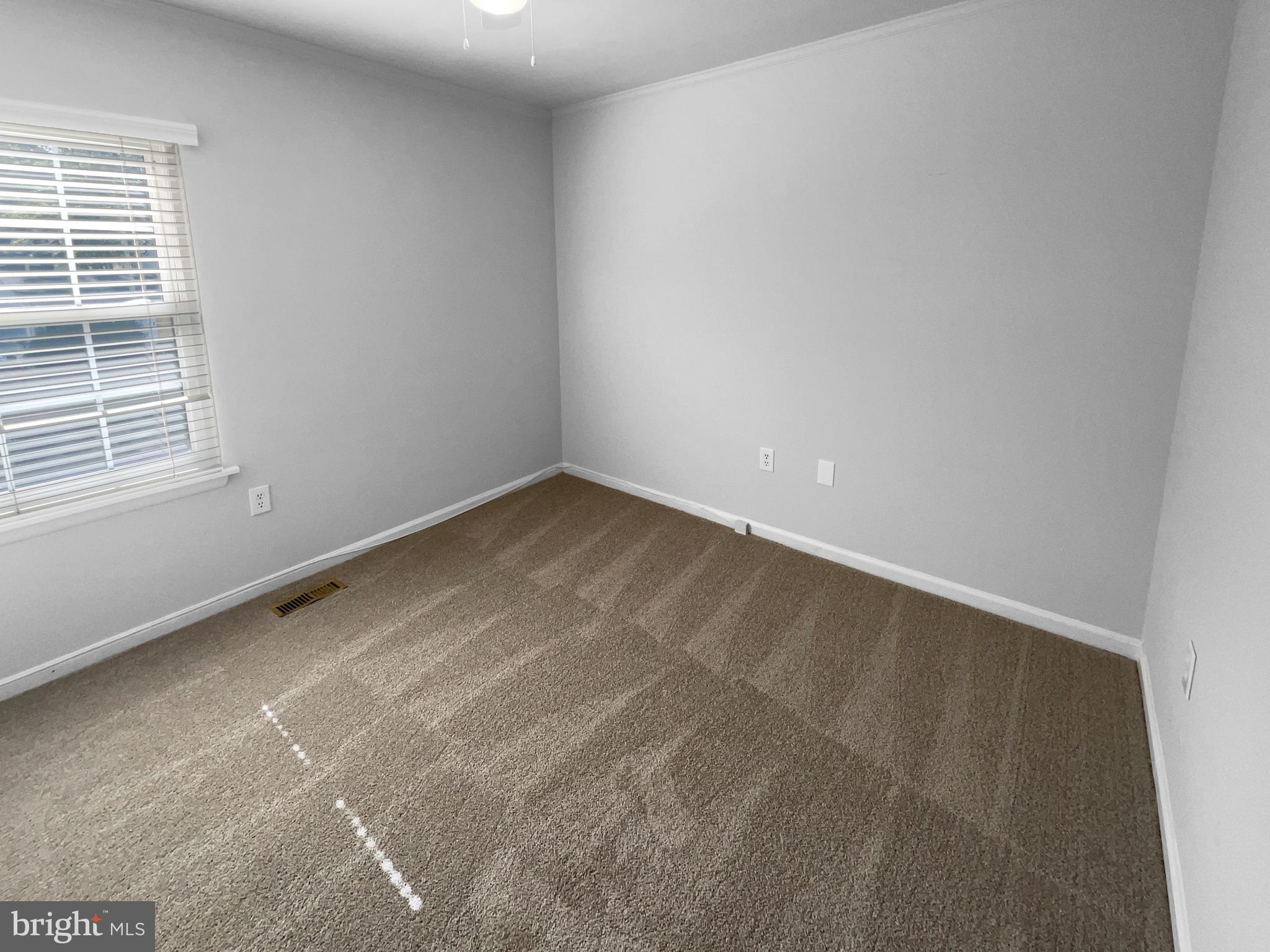 COUNTRY CLUB - Residential