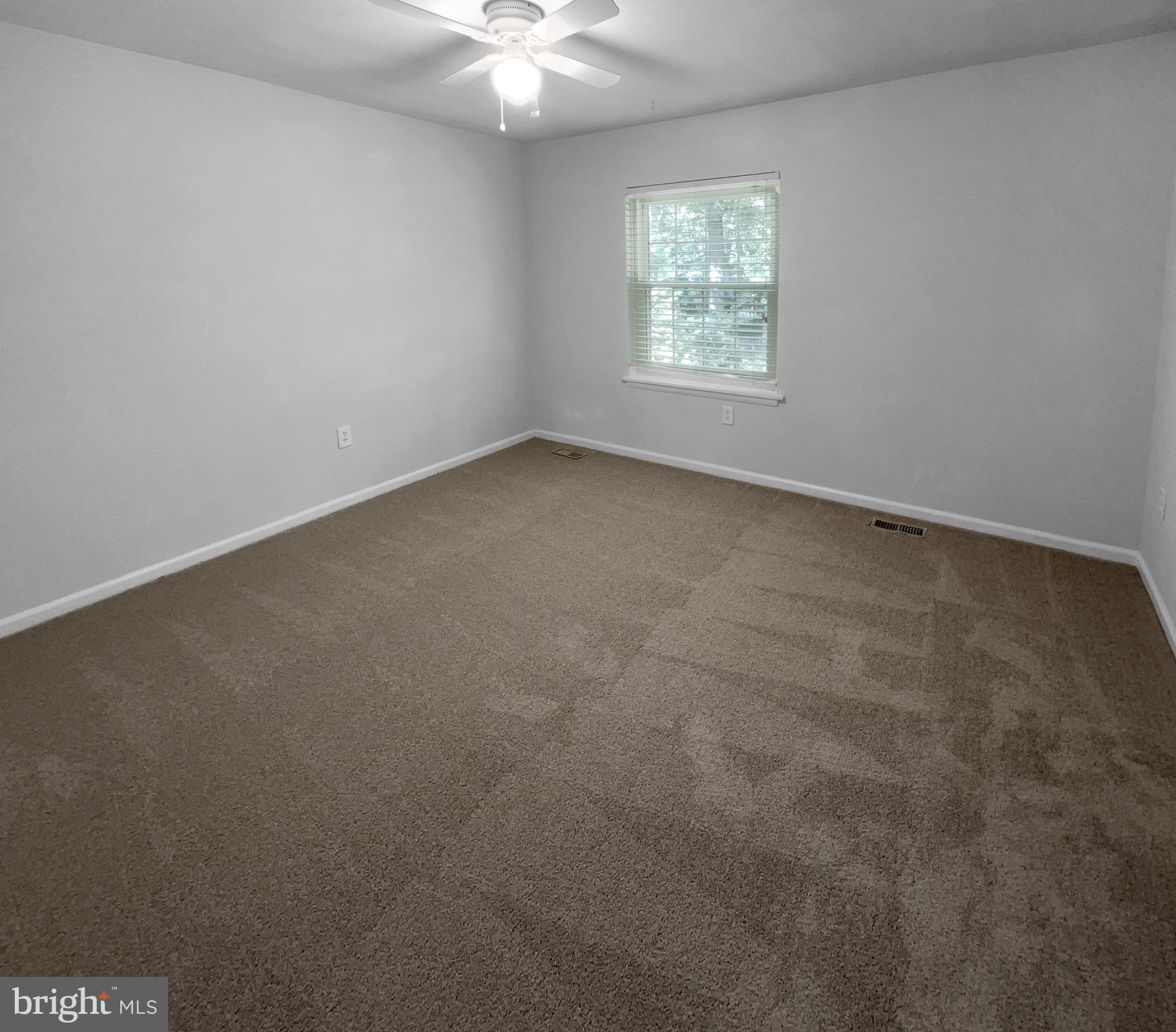 COUNTRY CLUB - Residential