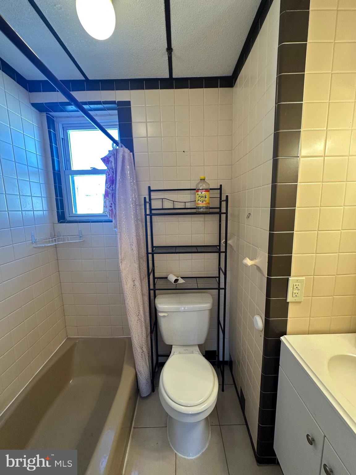 WHITMAN - Residential