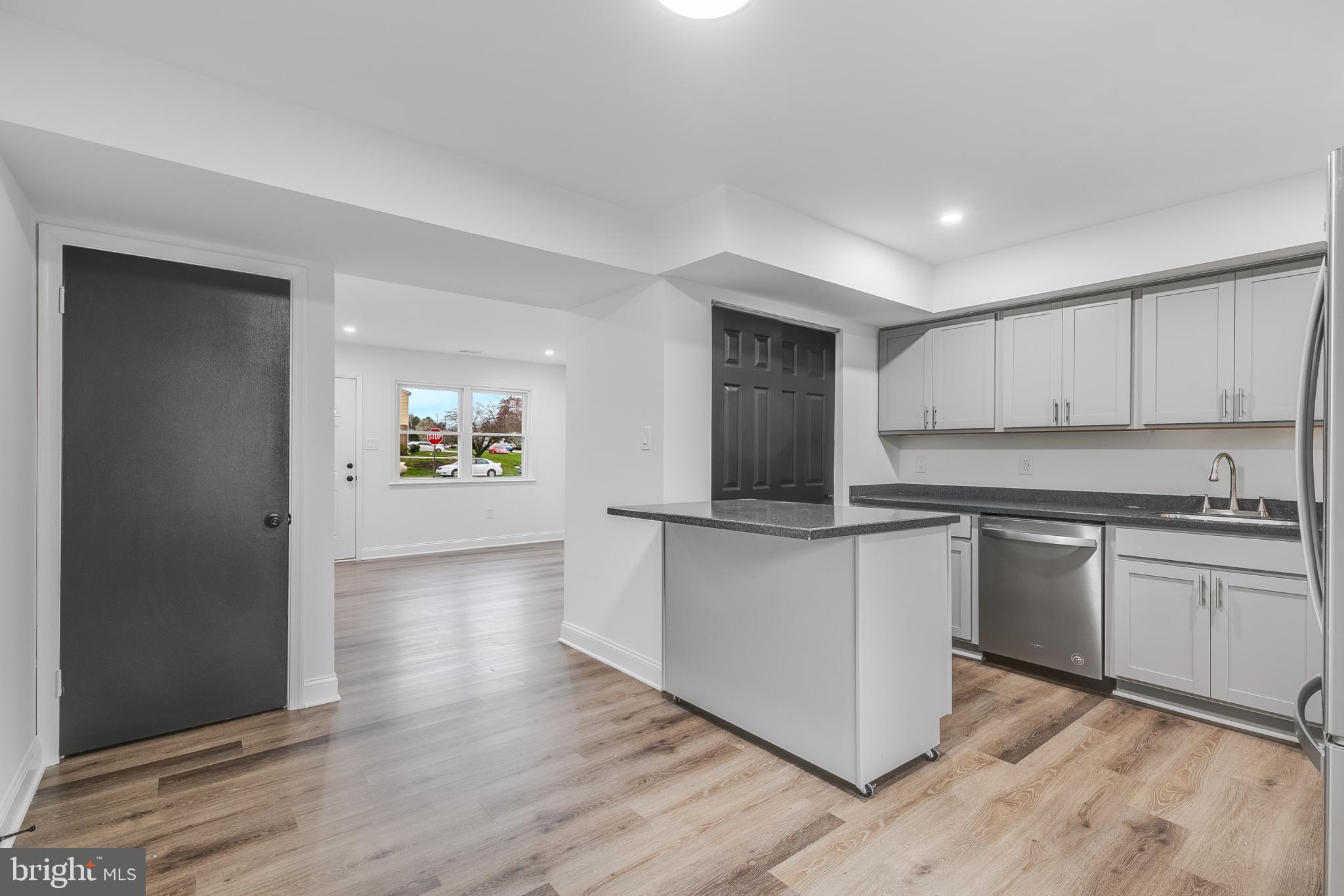 HERITAGE HILL CONDO - Residential