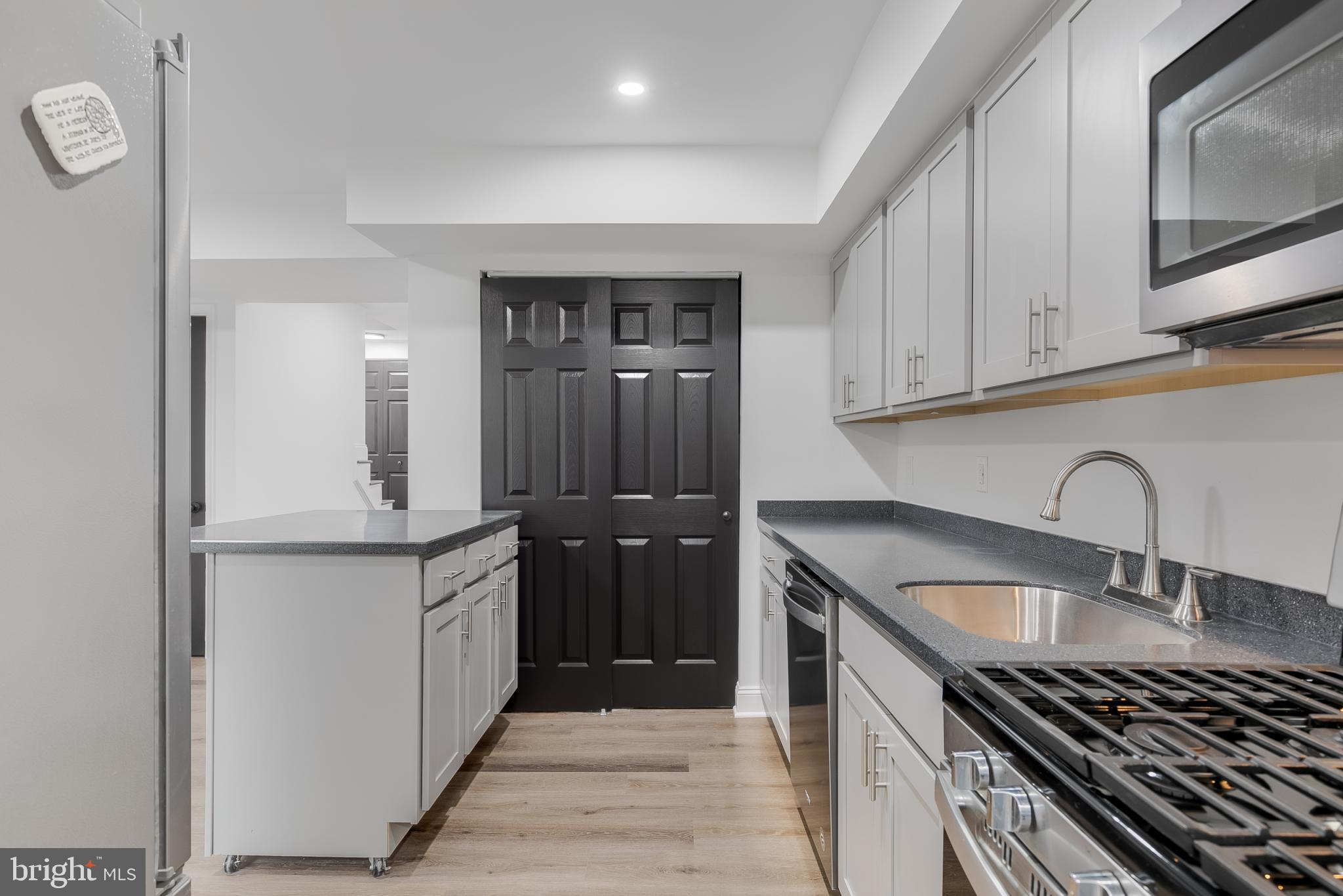 HERITAGE HILL CONDO - Residential