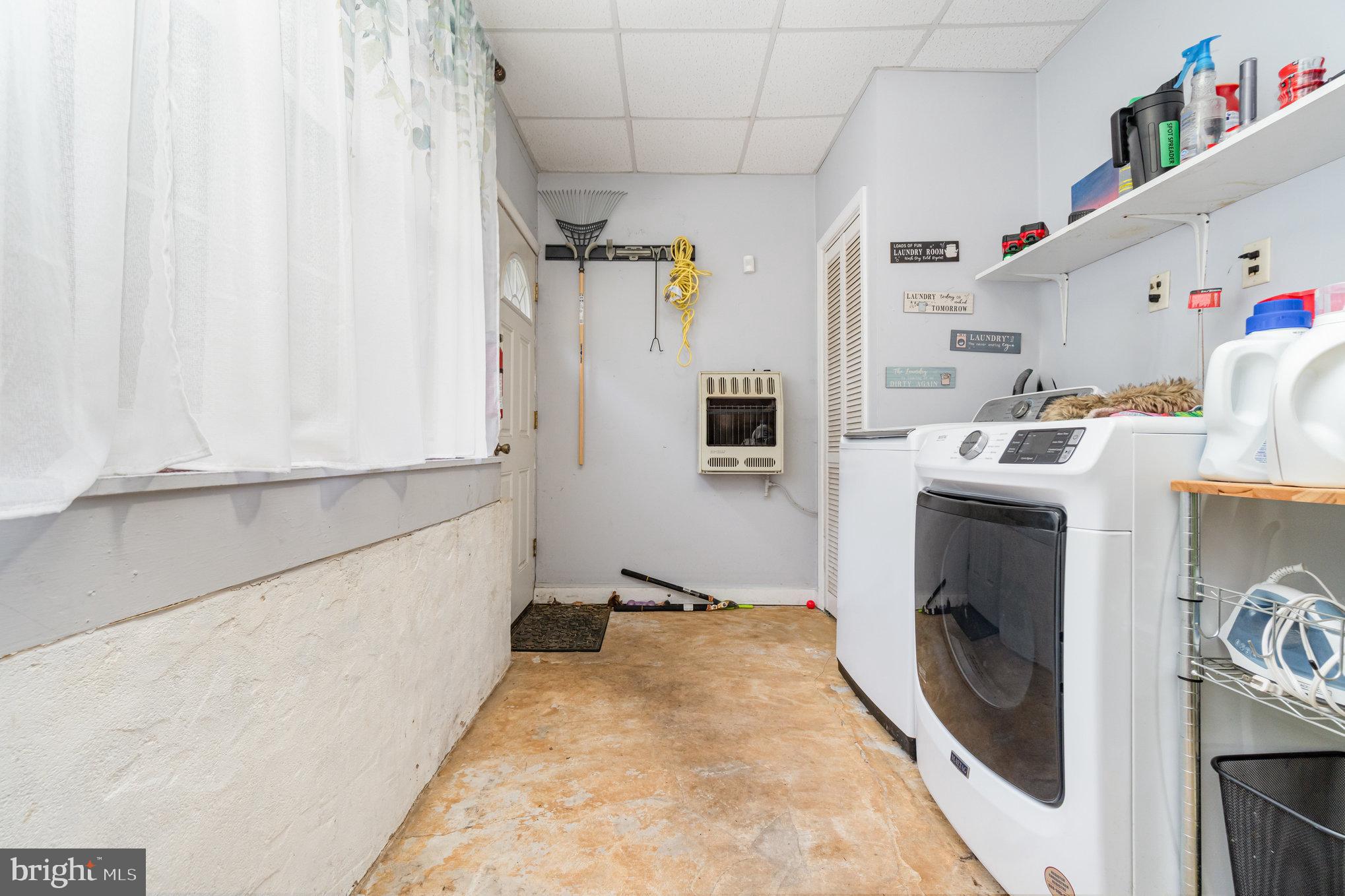 YORKVILLE - Residential