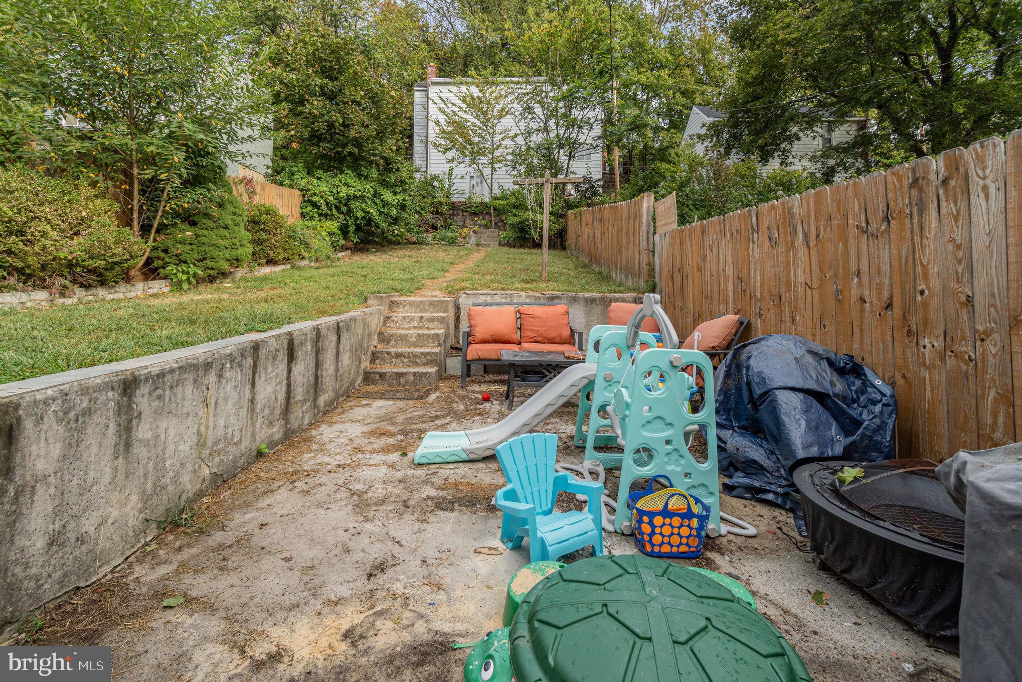 YORKVILLE - Residential