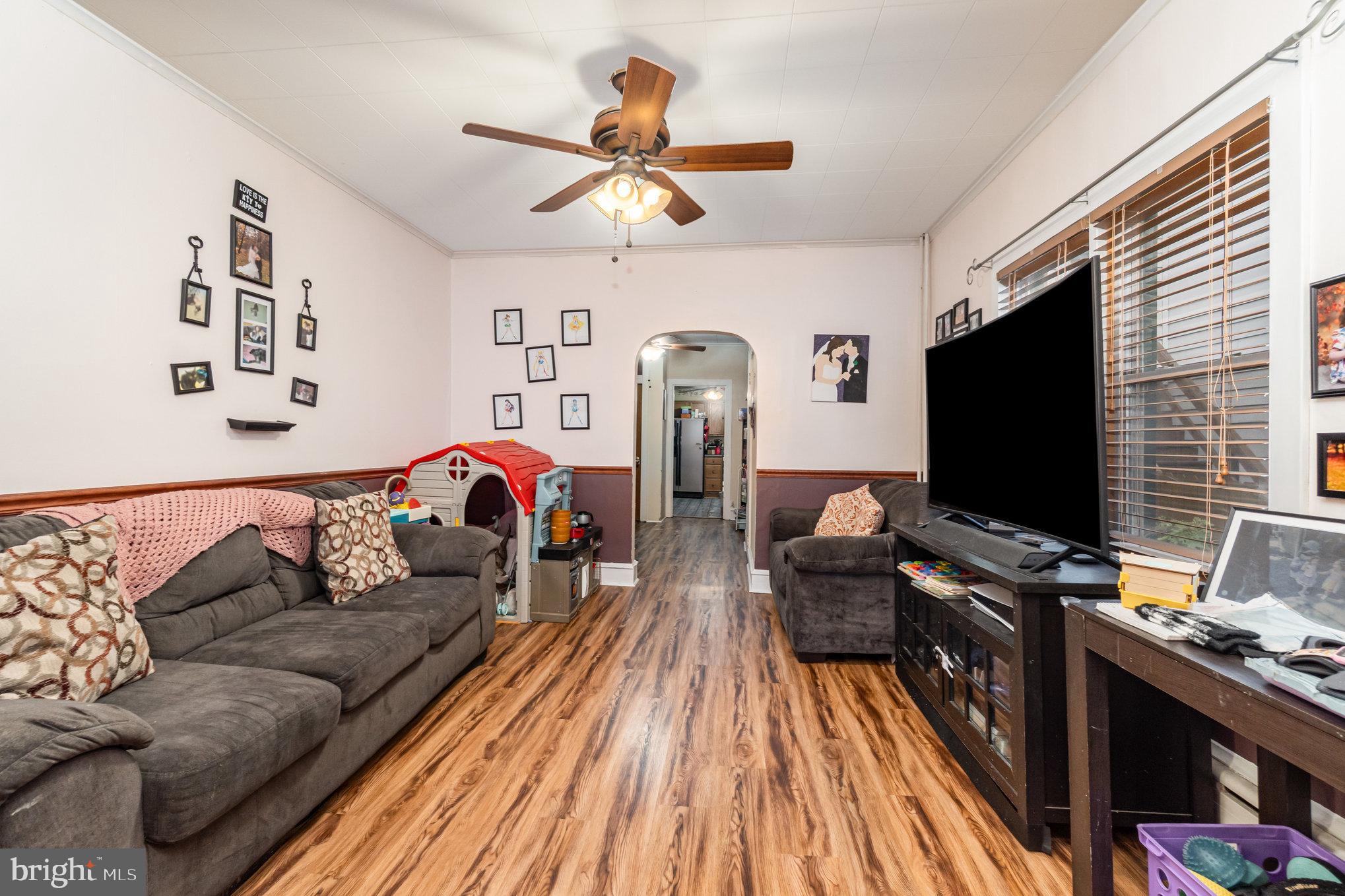 YORKVILLE - Residential