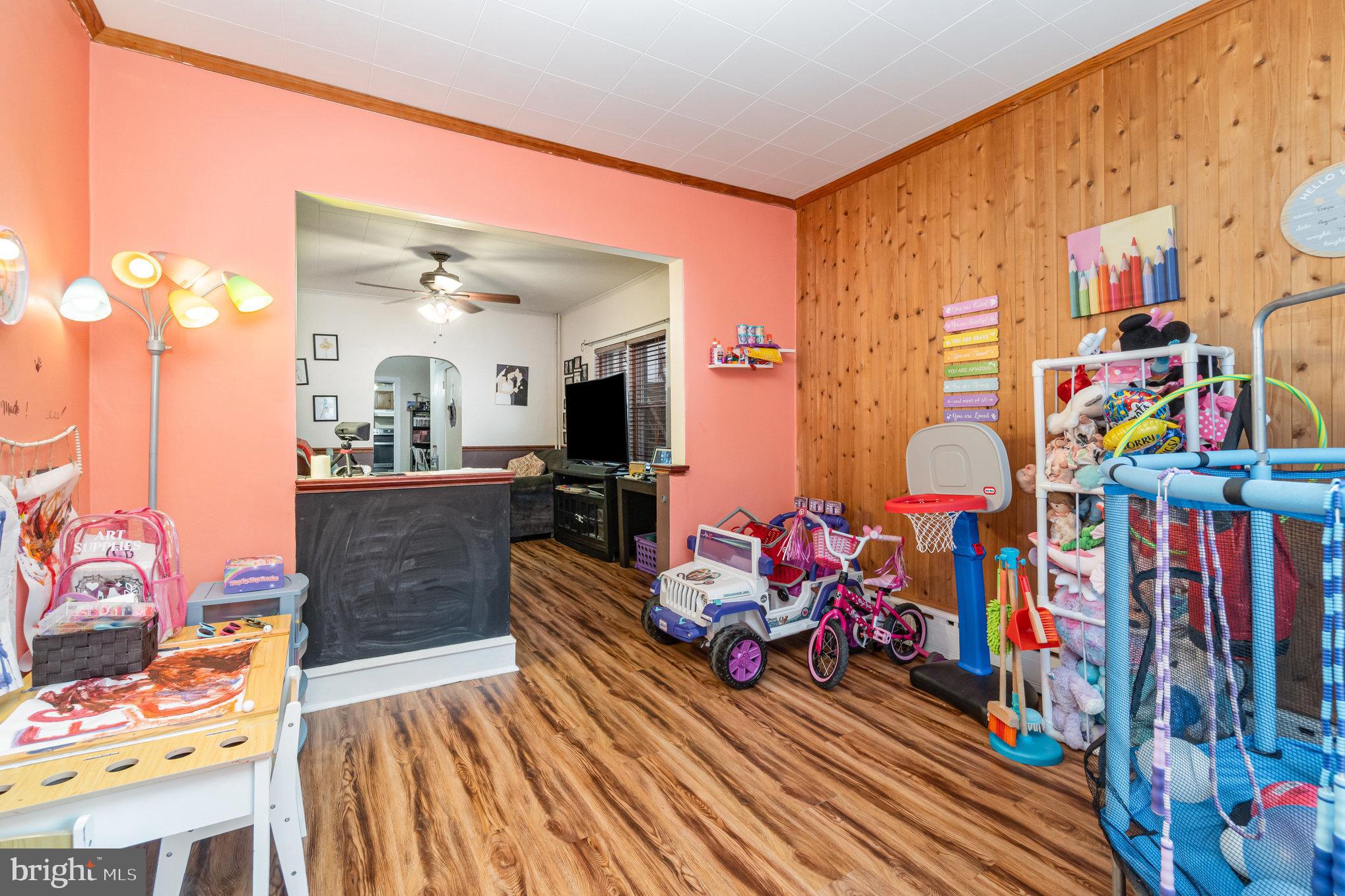 YORKVILLE - Residential