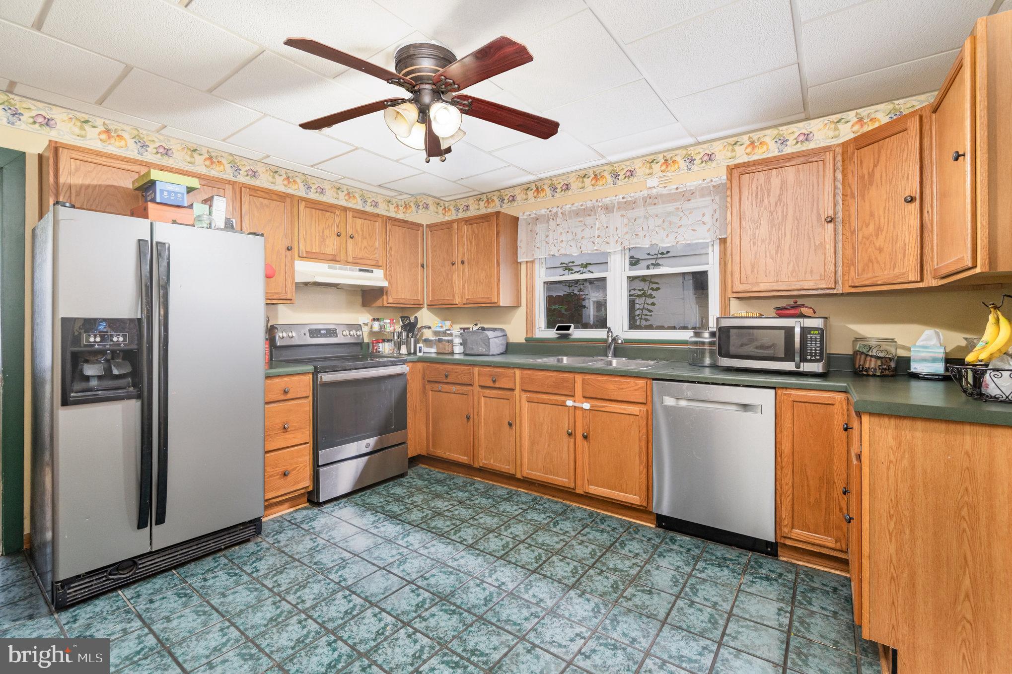 YORKVILLE - Residential