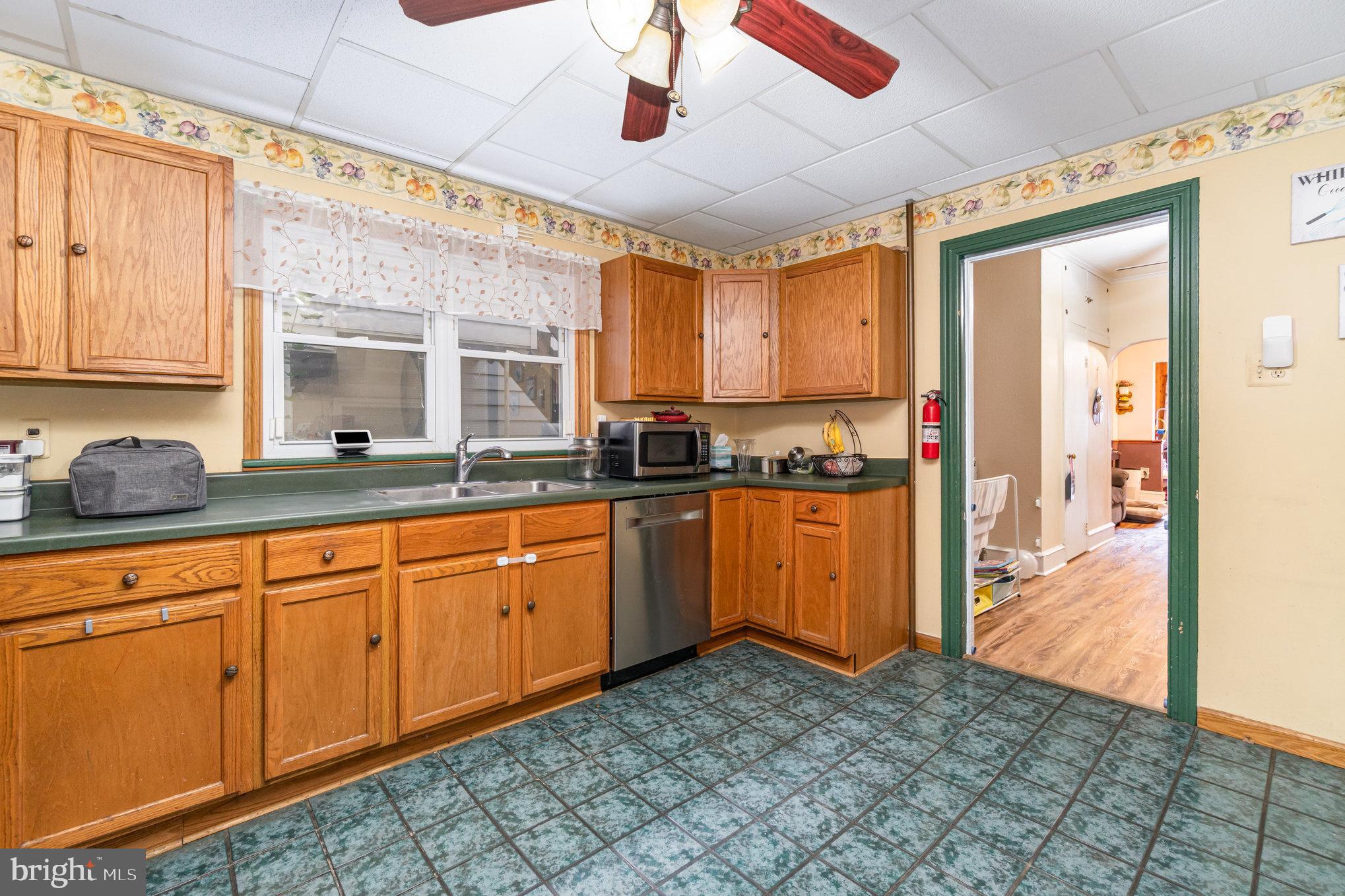 YORKVILLE - Residential