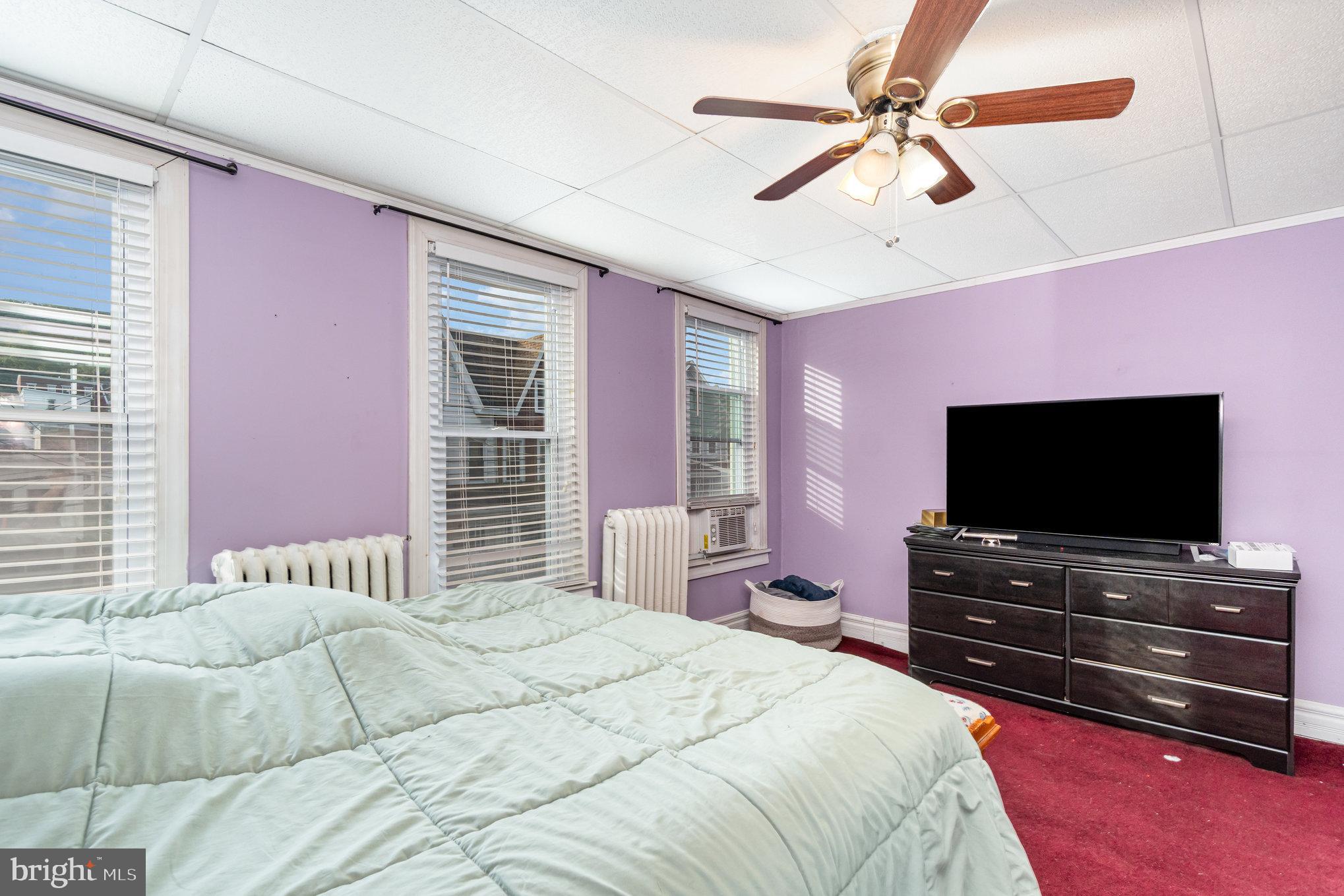 YORKVILLE - Residential