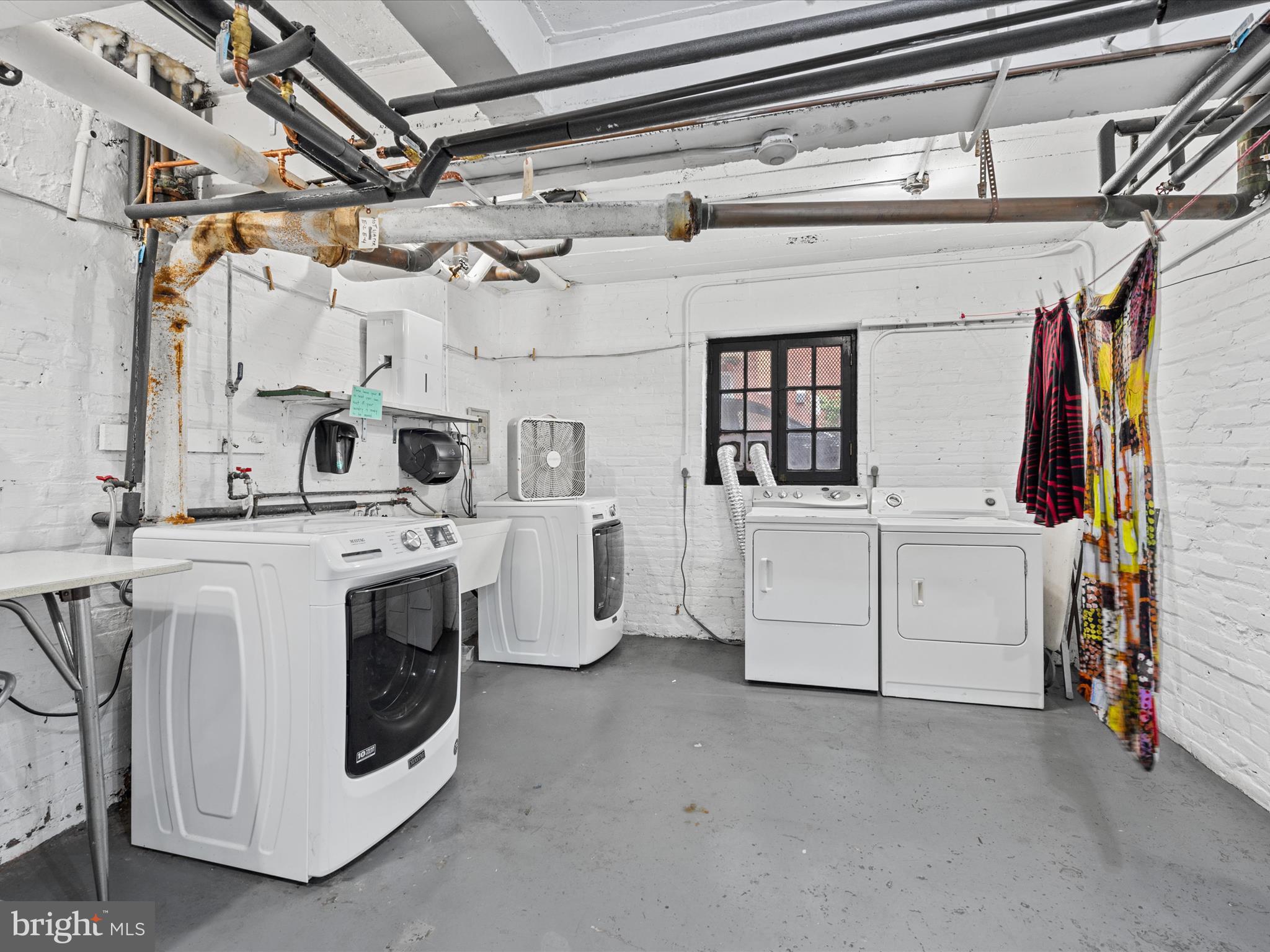 CHARLES VILLAGE - Residential