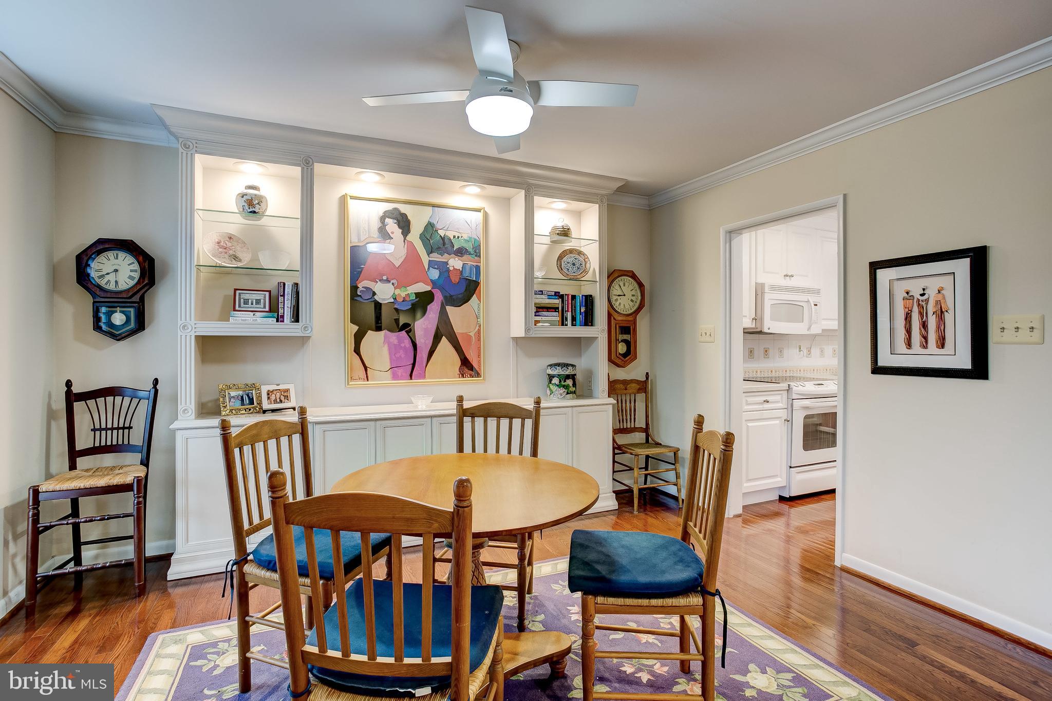 SUBURBAN OAKS - Residential