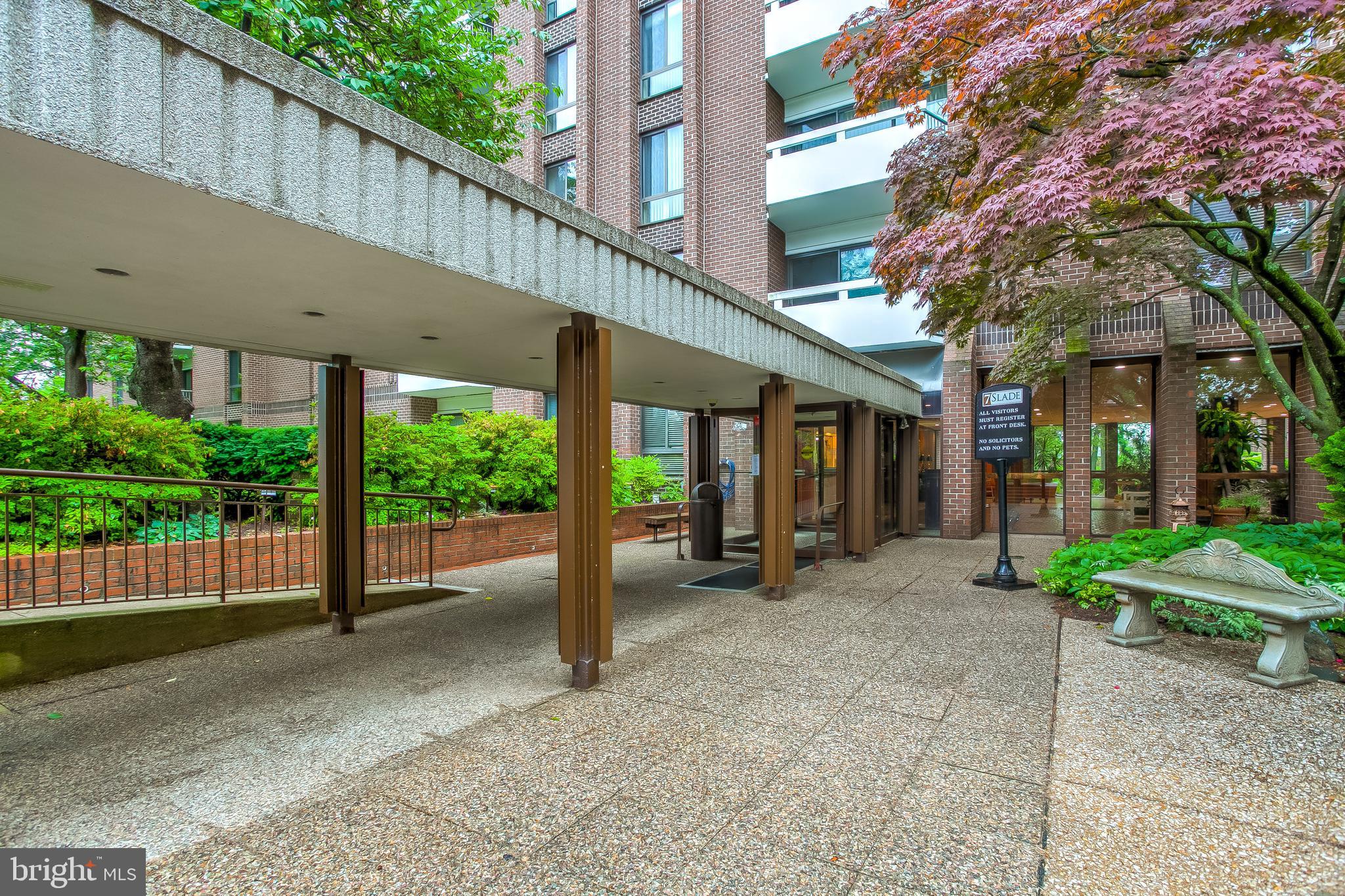 SUBURBAN OAKS - Residential