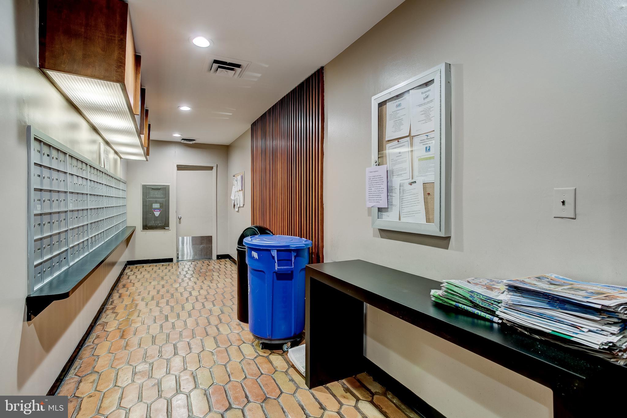 SUBURBAN OAKS - Residential