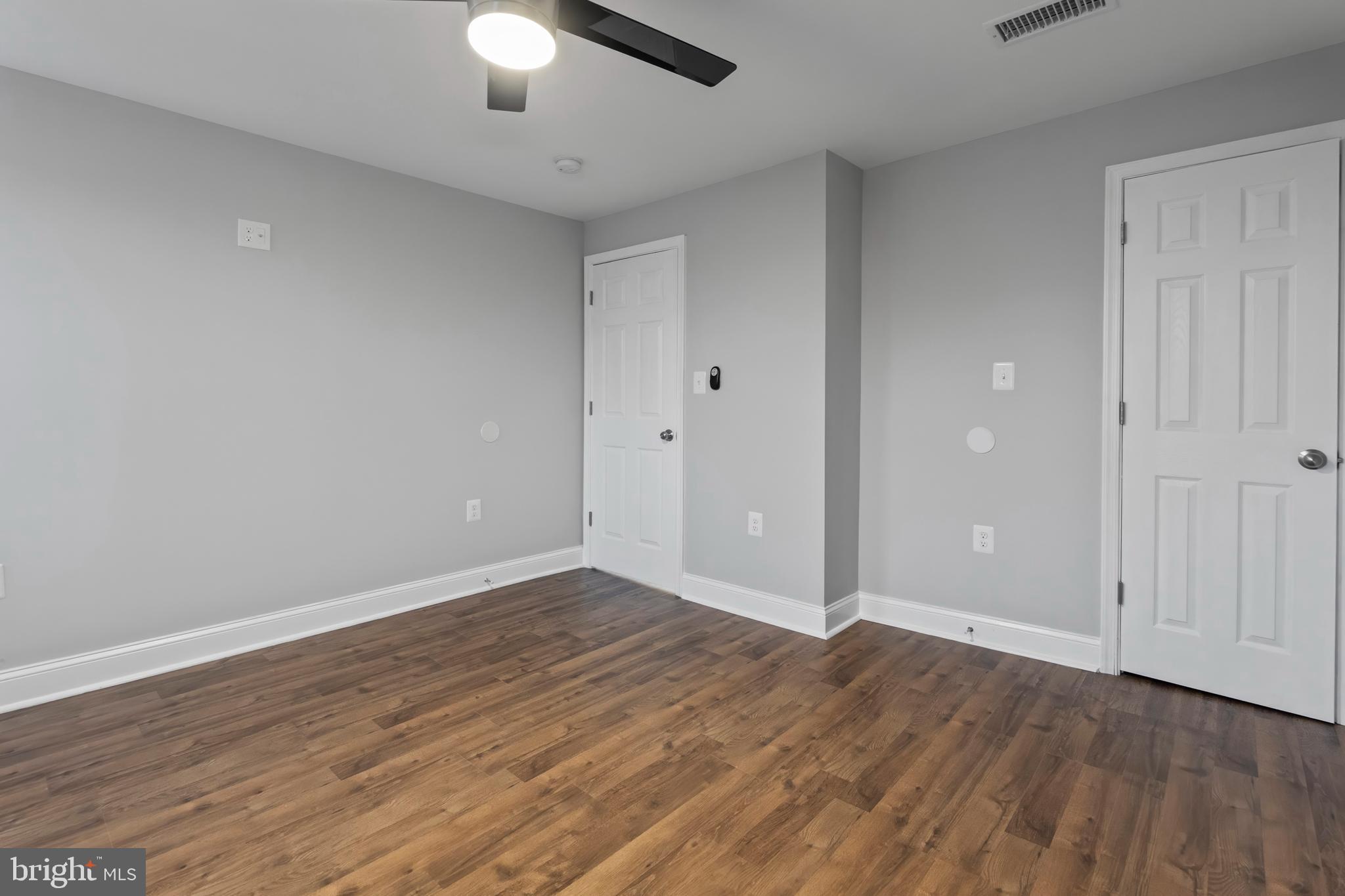 MIDDLE EAST - Residential Lease