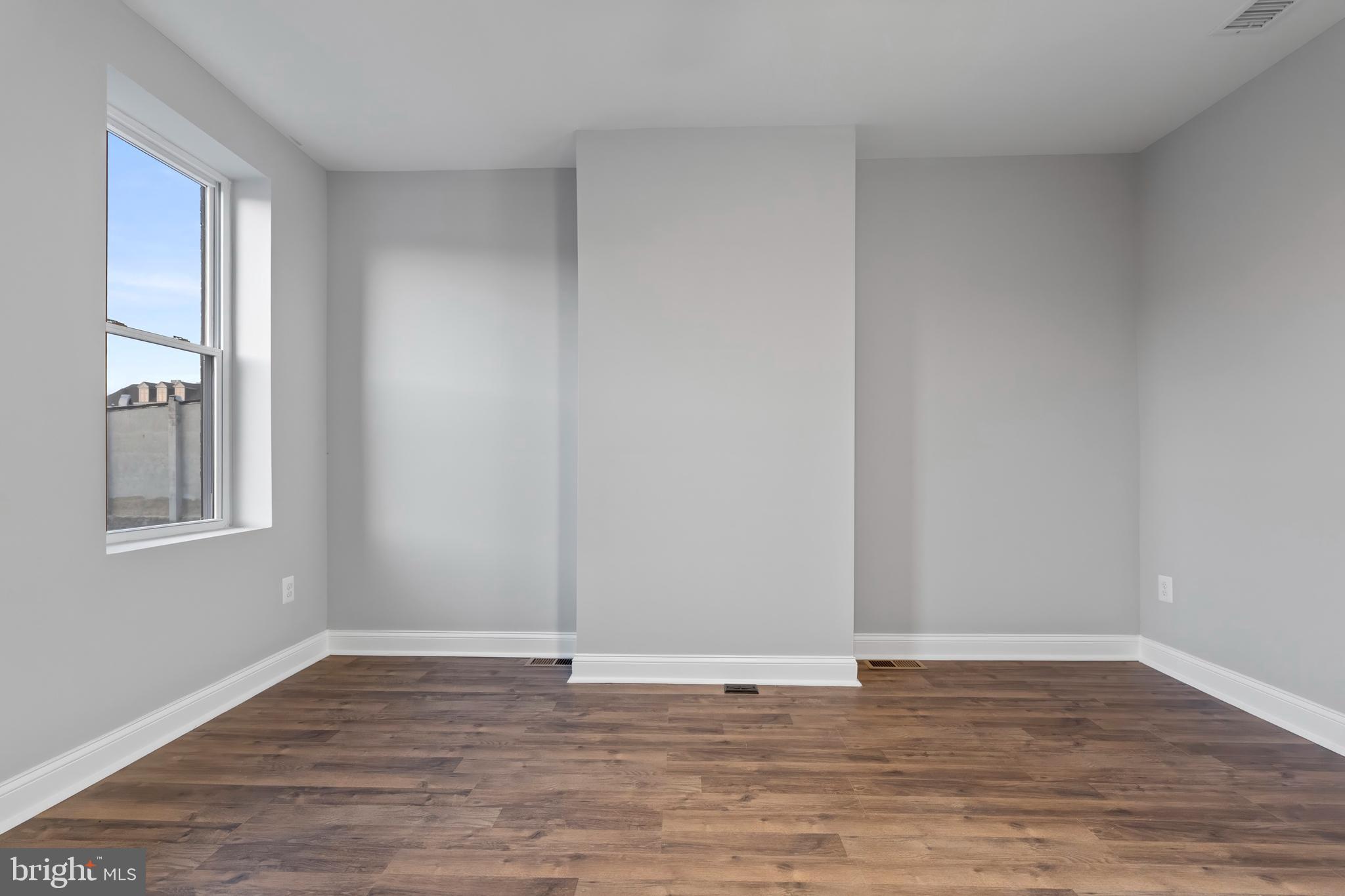 MIDDLE EAST - Residential Lease