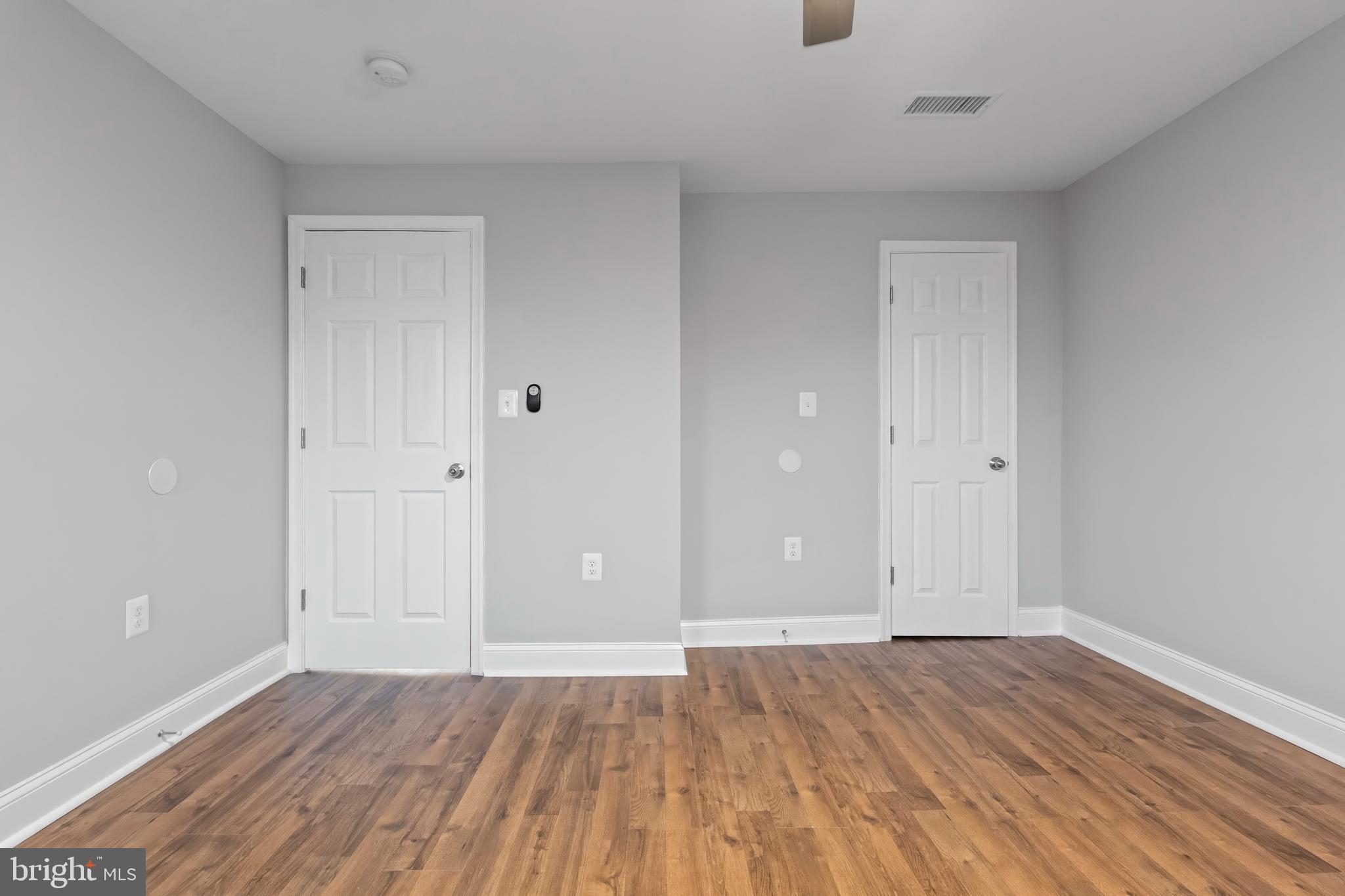 MIDDLE EAST - Residential Lease