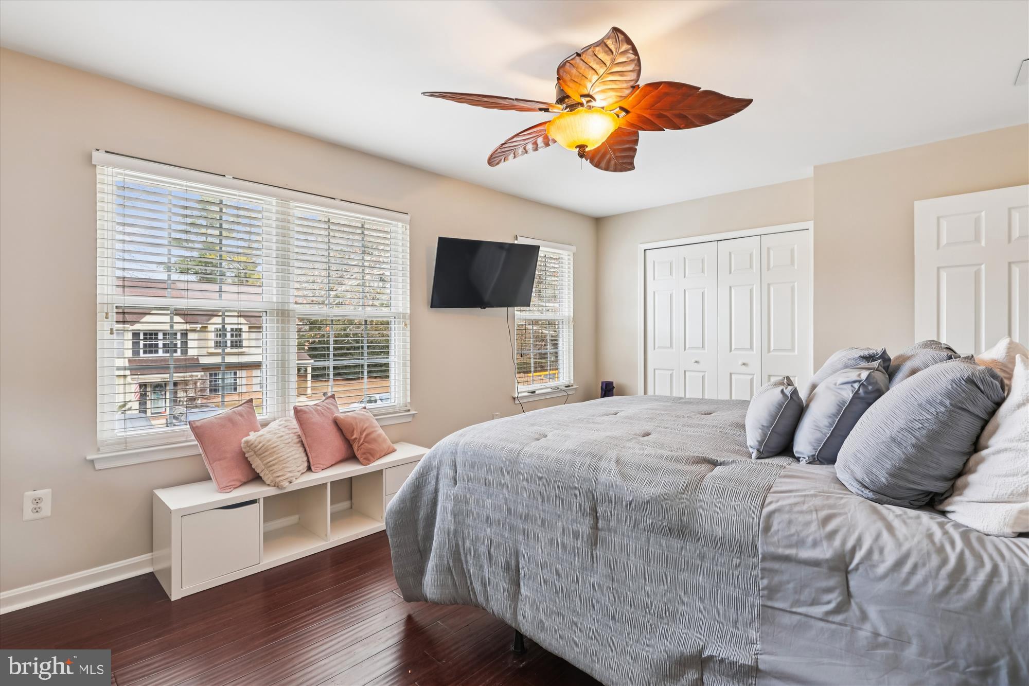 MONTCLAIR - Residential