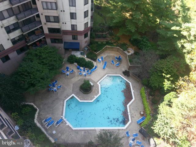 VILLAGE OF WILDE LAKE - Residential