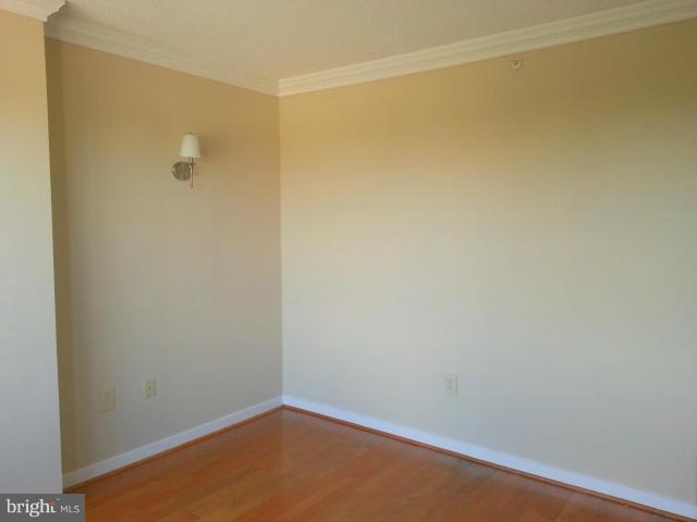 VILLAGE OF WILDE LAKE - Residential